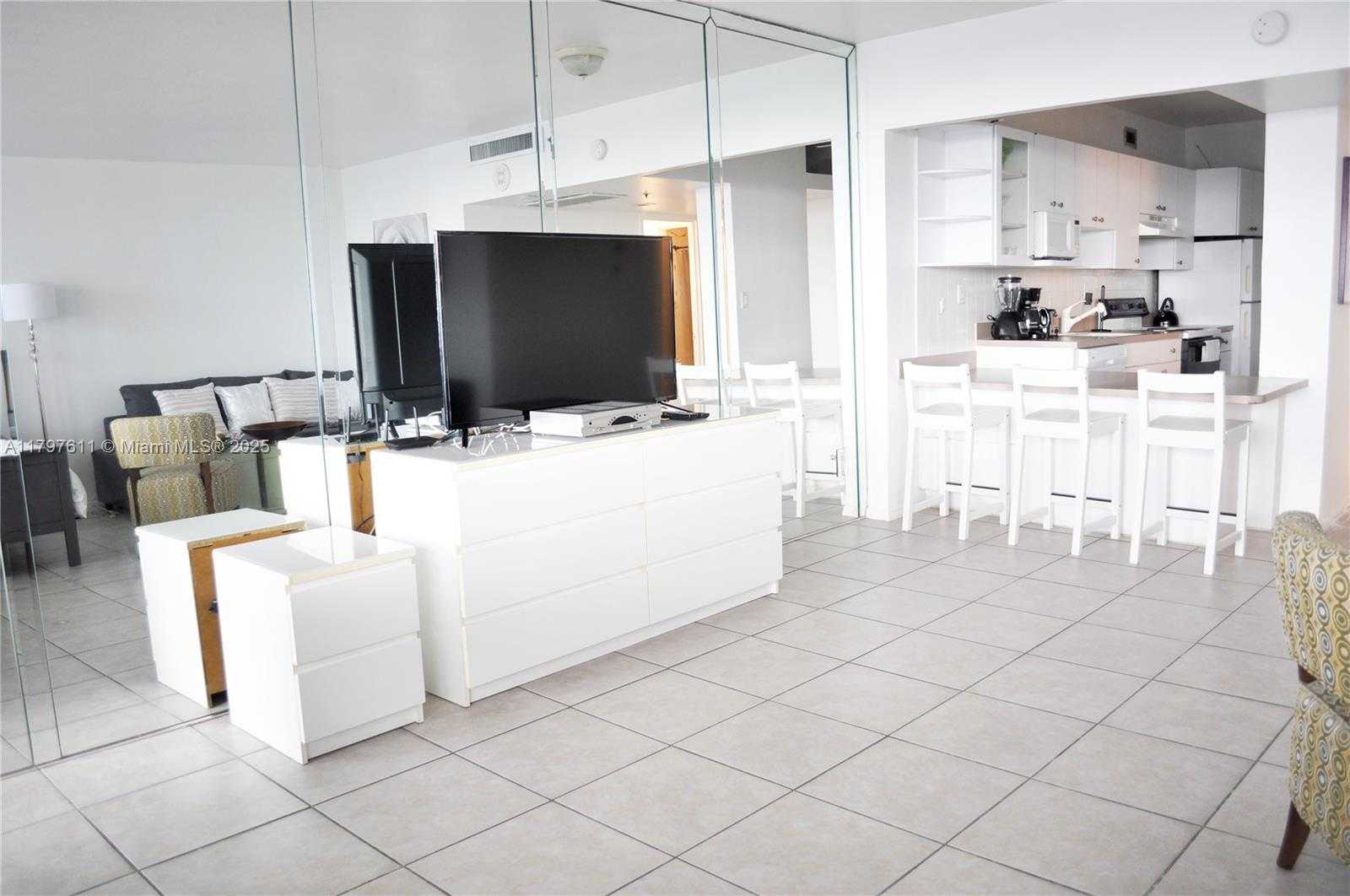 Small Image of 100 LINCOLN RD #1220, Miami Beach Number 6
