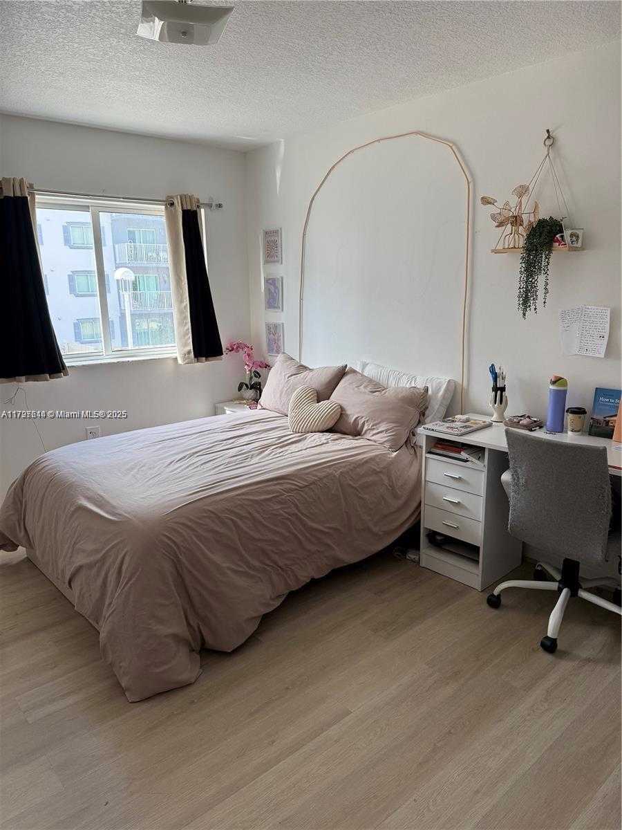 Small Image of 2415 NORTH WEST 16 ST RD #315, Miami Number 14