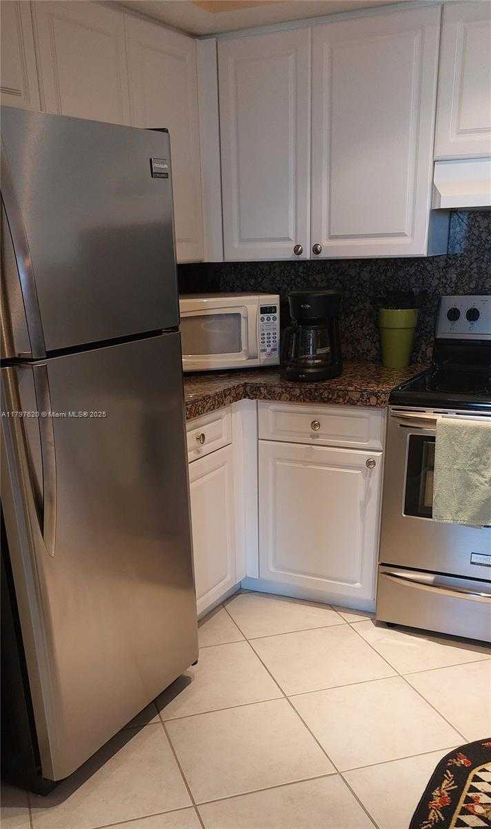 Small Image of 19501 EAST COUNTRY CLUB DR #9601, Aventura Number 5