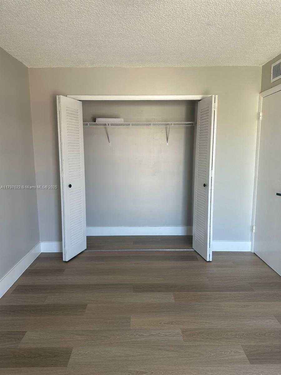 Small Image of 1051 SOUTH WEST 1ST ST #303, Miami Number 13