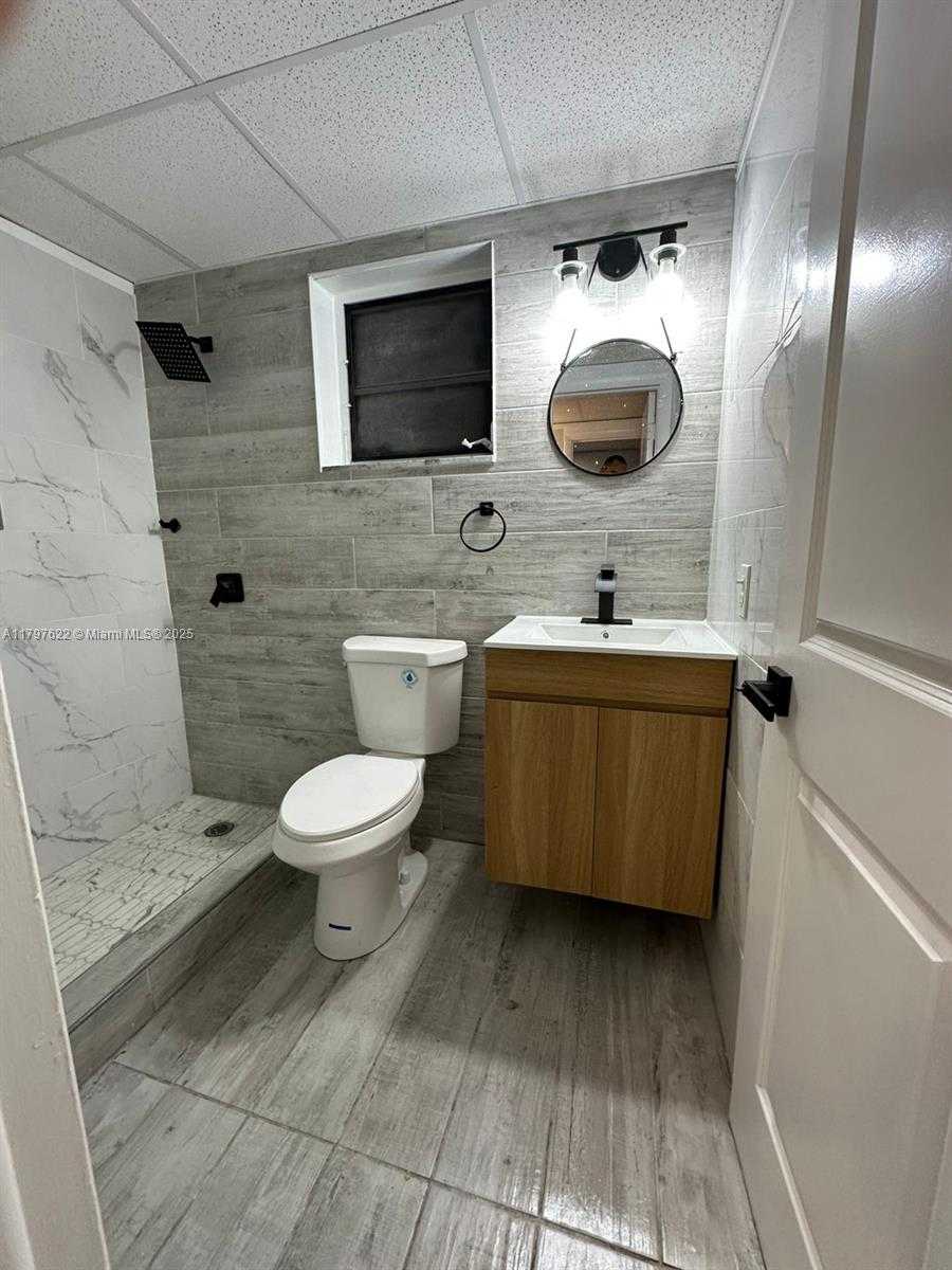 Small Image of 1051 SOUTH WEST 1ST ST #303, Miami Number 14