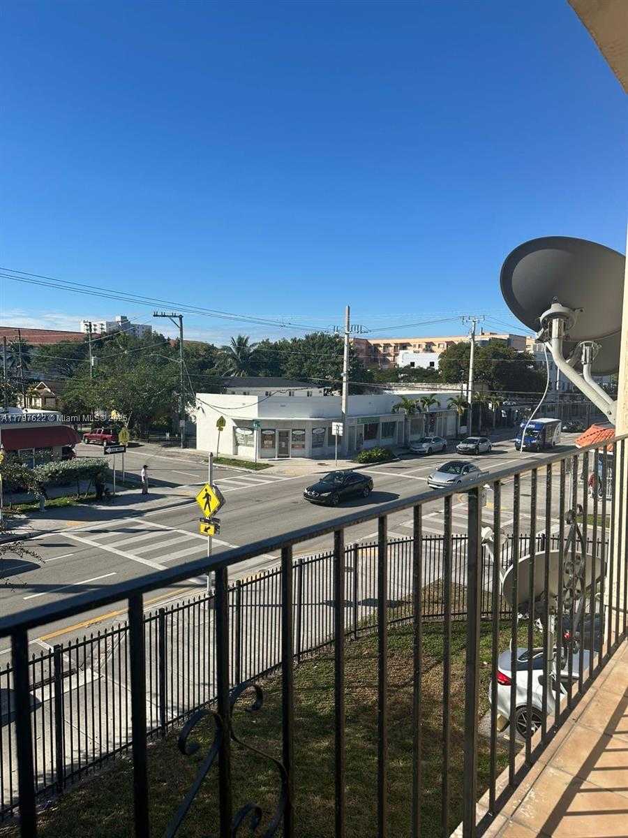 Small Image of 1051 SOUTH WEST 1ST ST #303, Miami Number 18