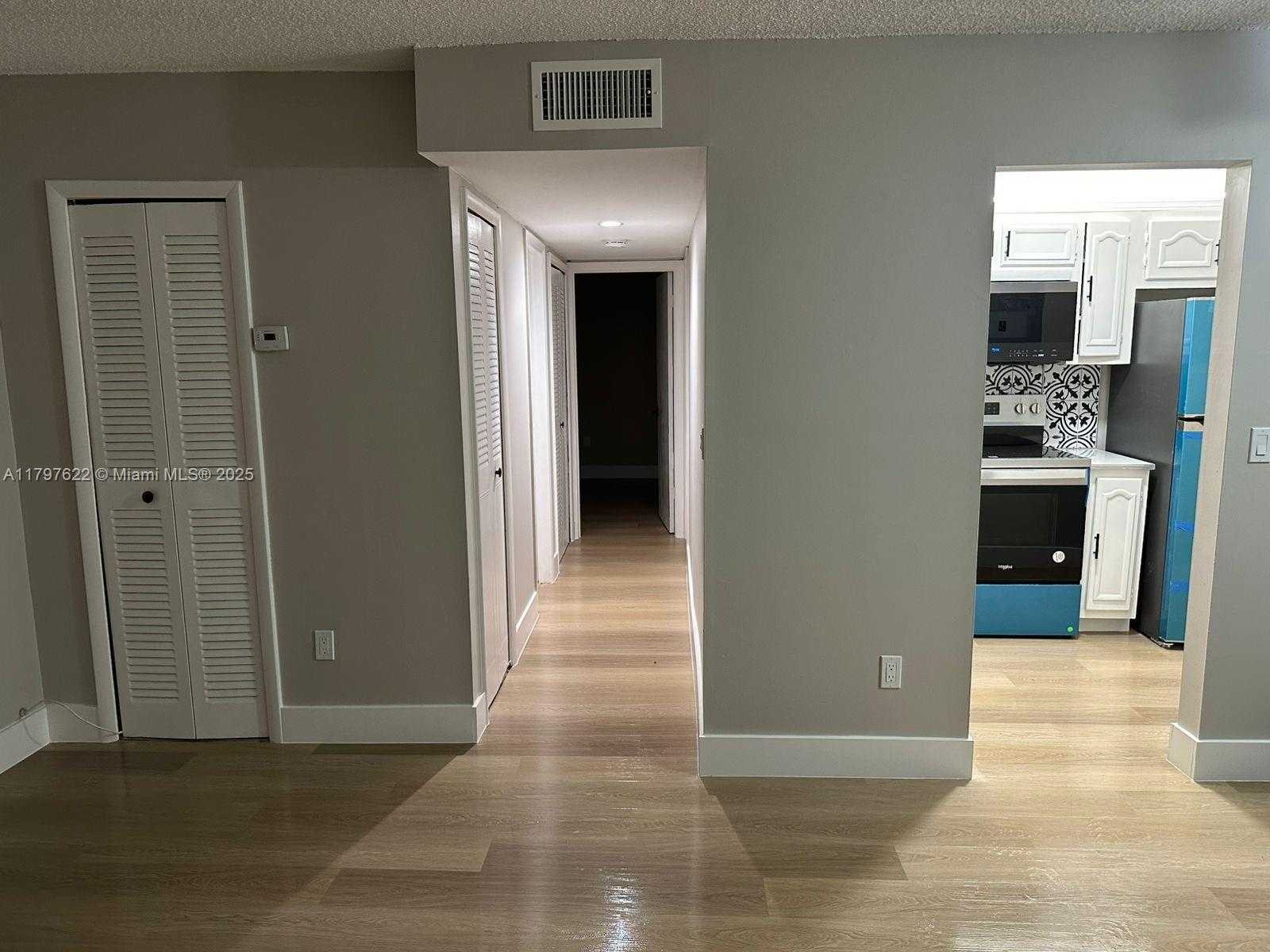 Small Image of 1051 SOUTH WEST 1ST ST #303, Miami Number 5