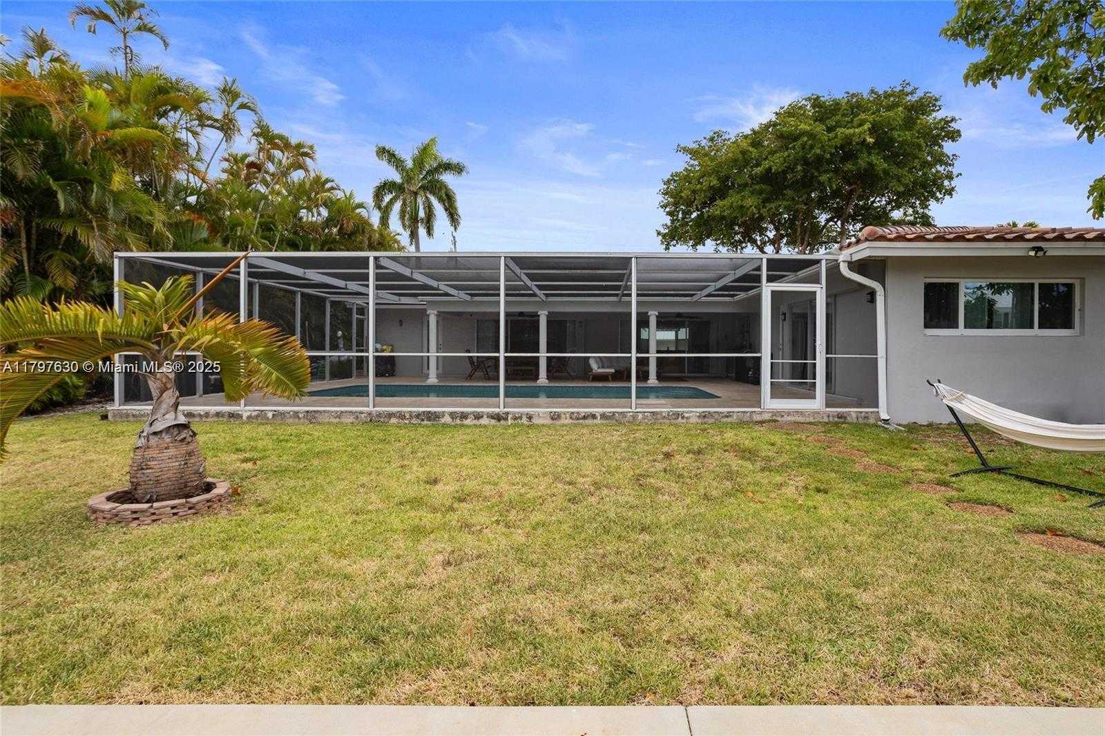 Small Image of 608 1ST KEY DR, Fort Lauderdale Number 11