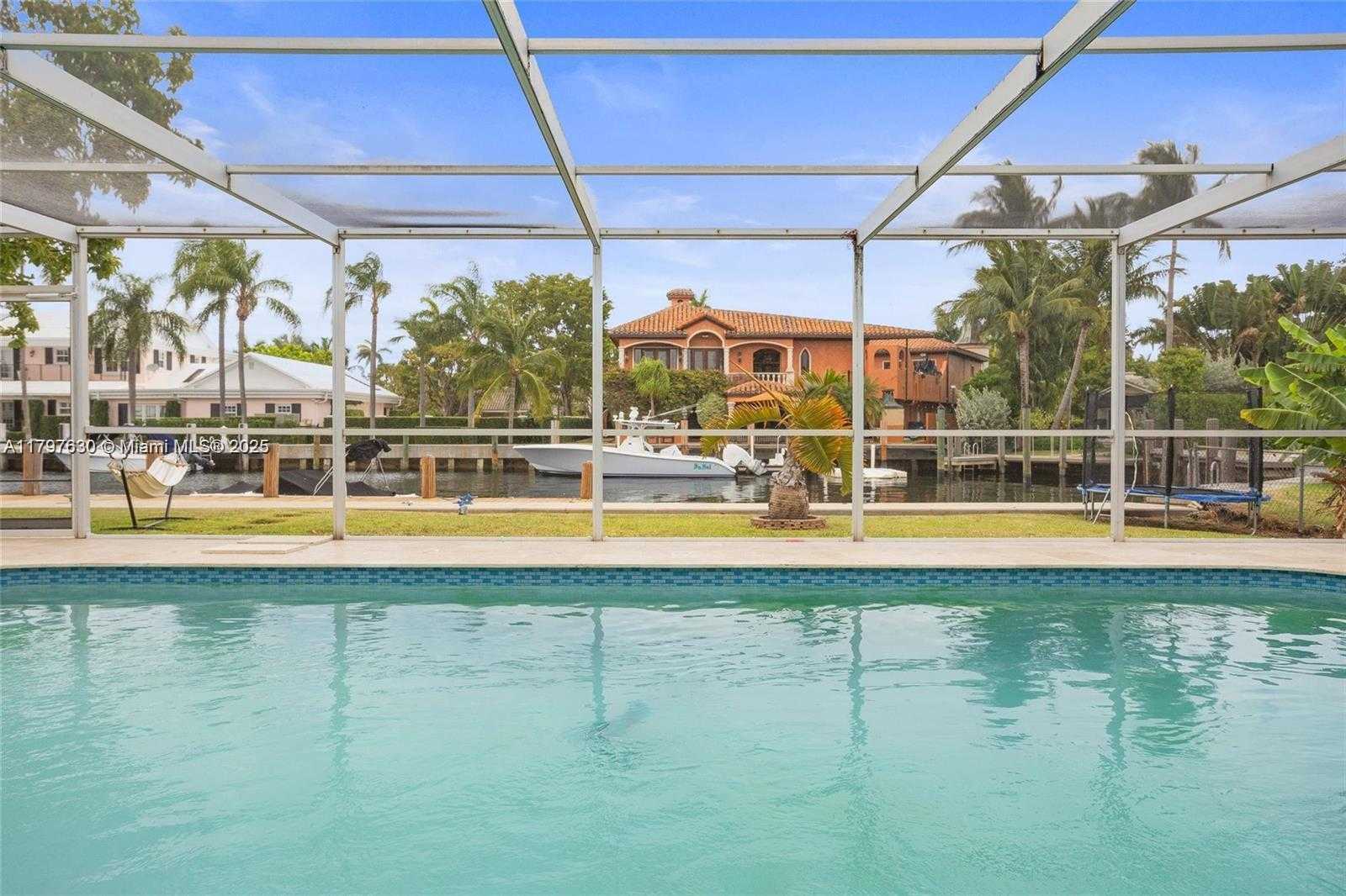 Small Image of 608 1ST KEY DR, Fort Lauderdale Number 13