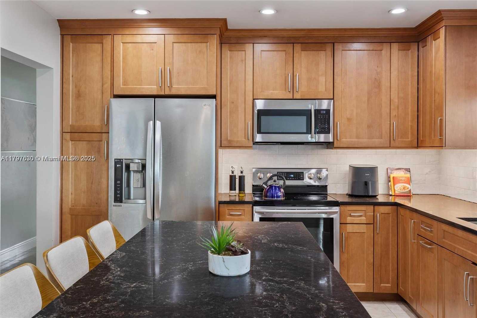 Small Image of 608 1ST KEY DR, Fort Lauderdale Number 20