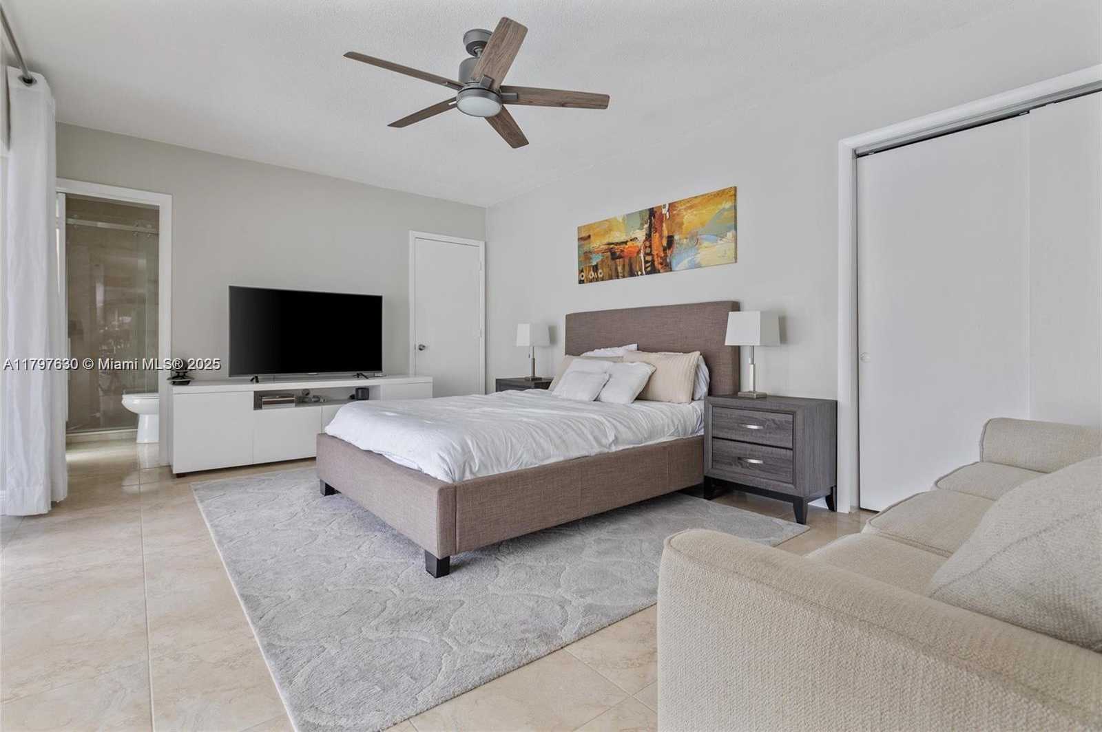 Small Image of 608 1ST KEY DR, Fort Lauderdale Number 24