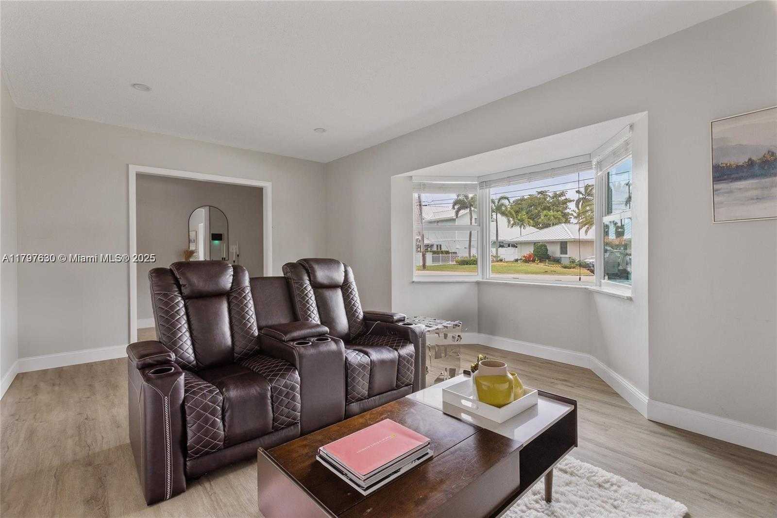 Small Image of 608 1ST KEY DR, Fort Lauderdale Number 29