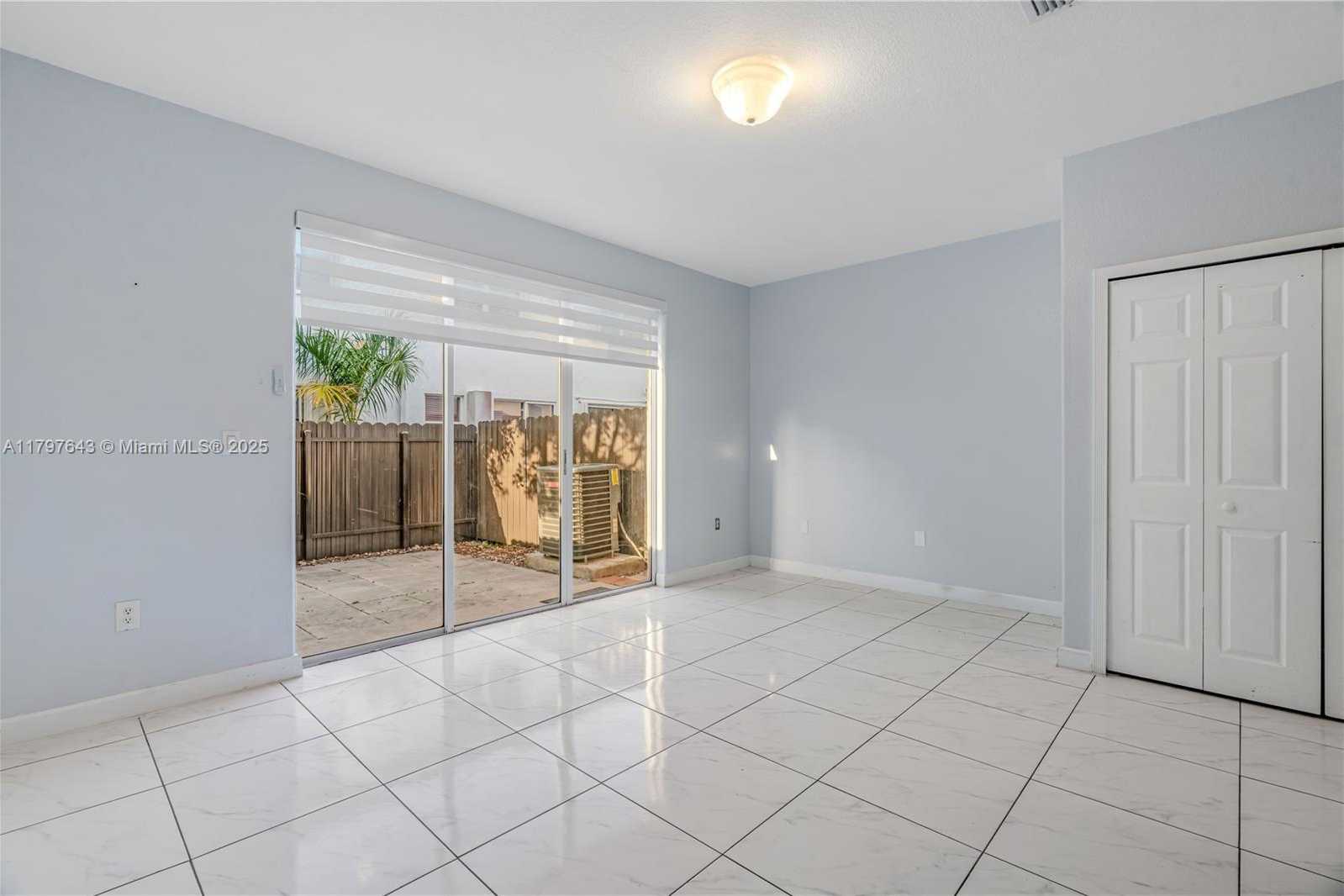 Small Image of 5460 NORTH WEST 107TH AVE #111, Doral Number 11