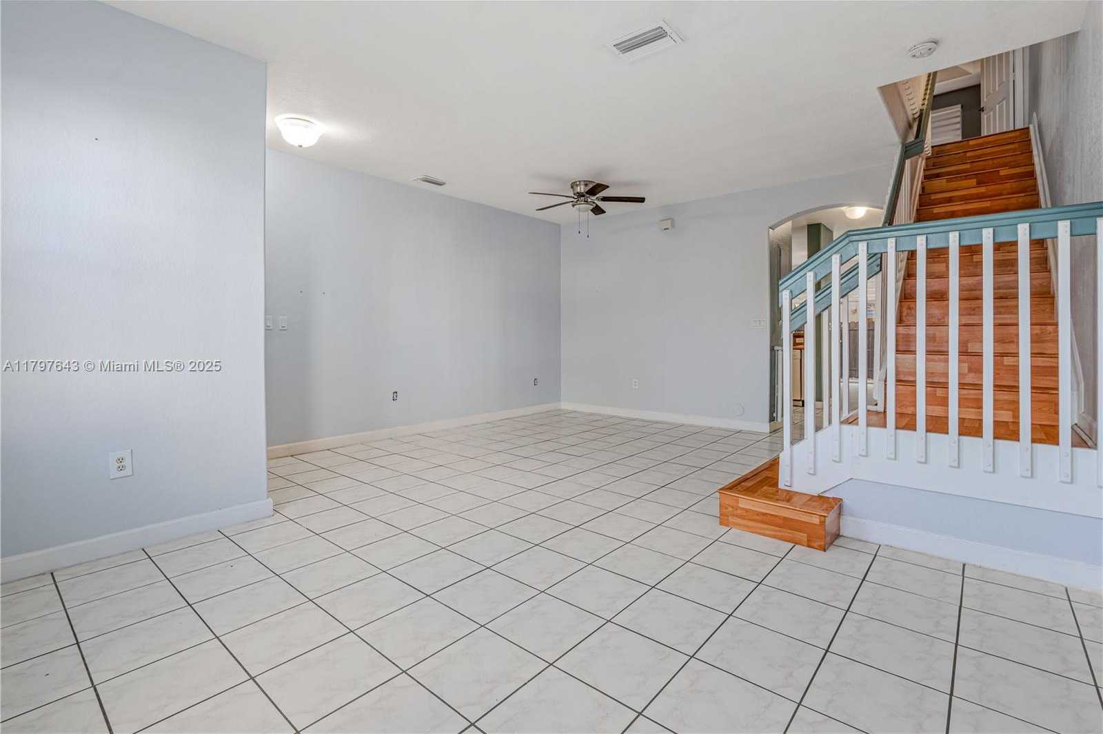 Small Image of 5460 NORTH WEST 107TH AVE #111, Doral Number 6