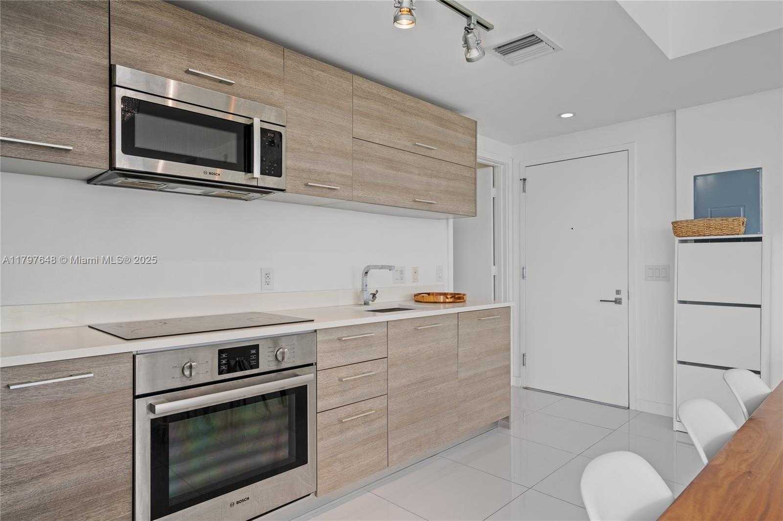 Small Image of 650 NORTH EAST 32ND ST #1808, Miami Number 2
