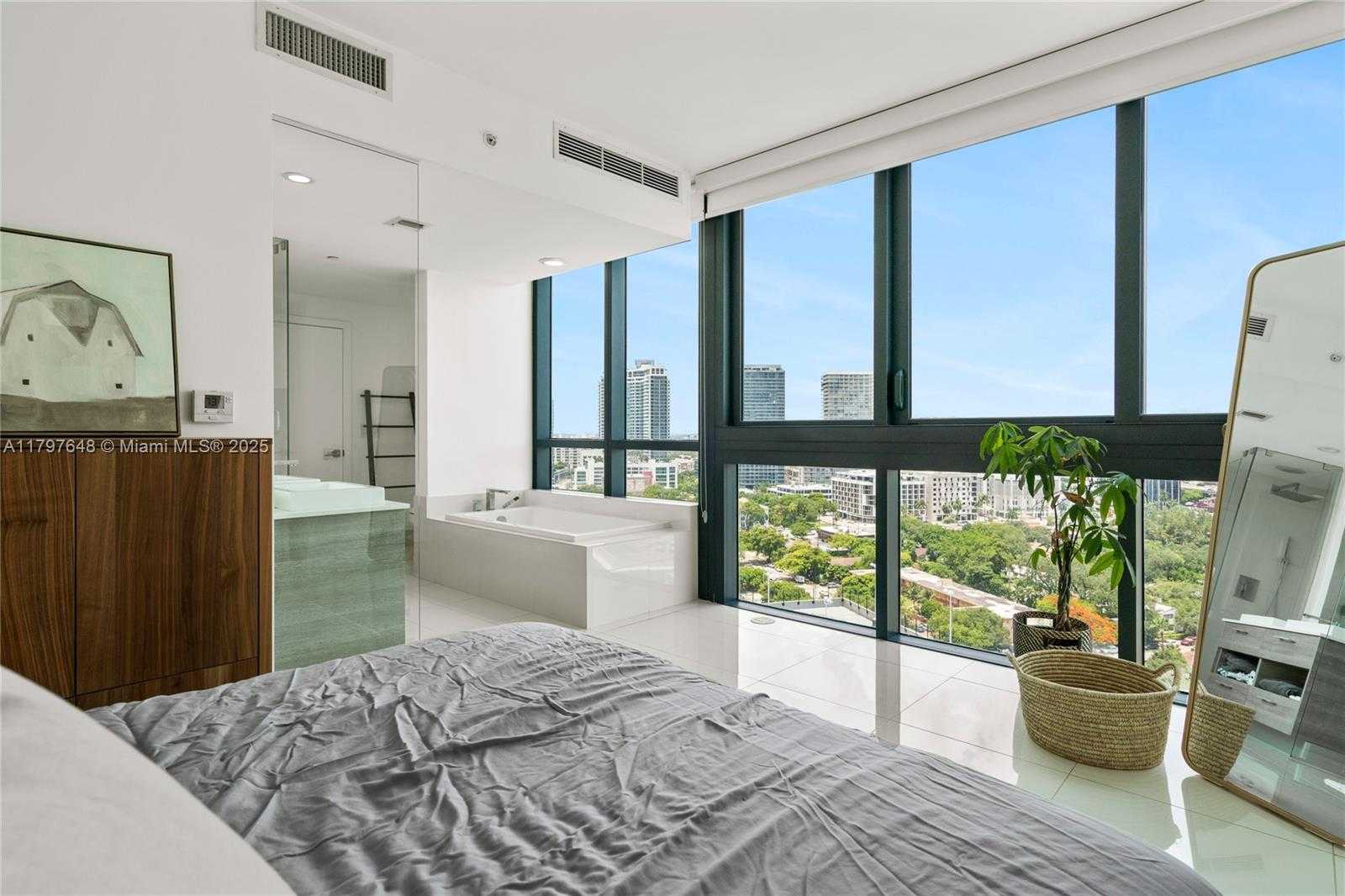 Small Image of 650 NORTH EAST 32ND ST #1808, Miami Number 28