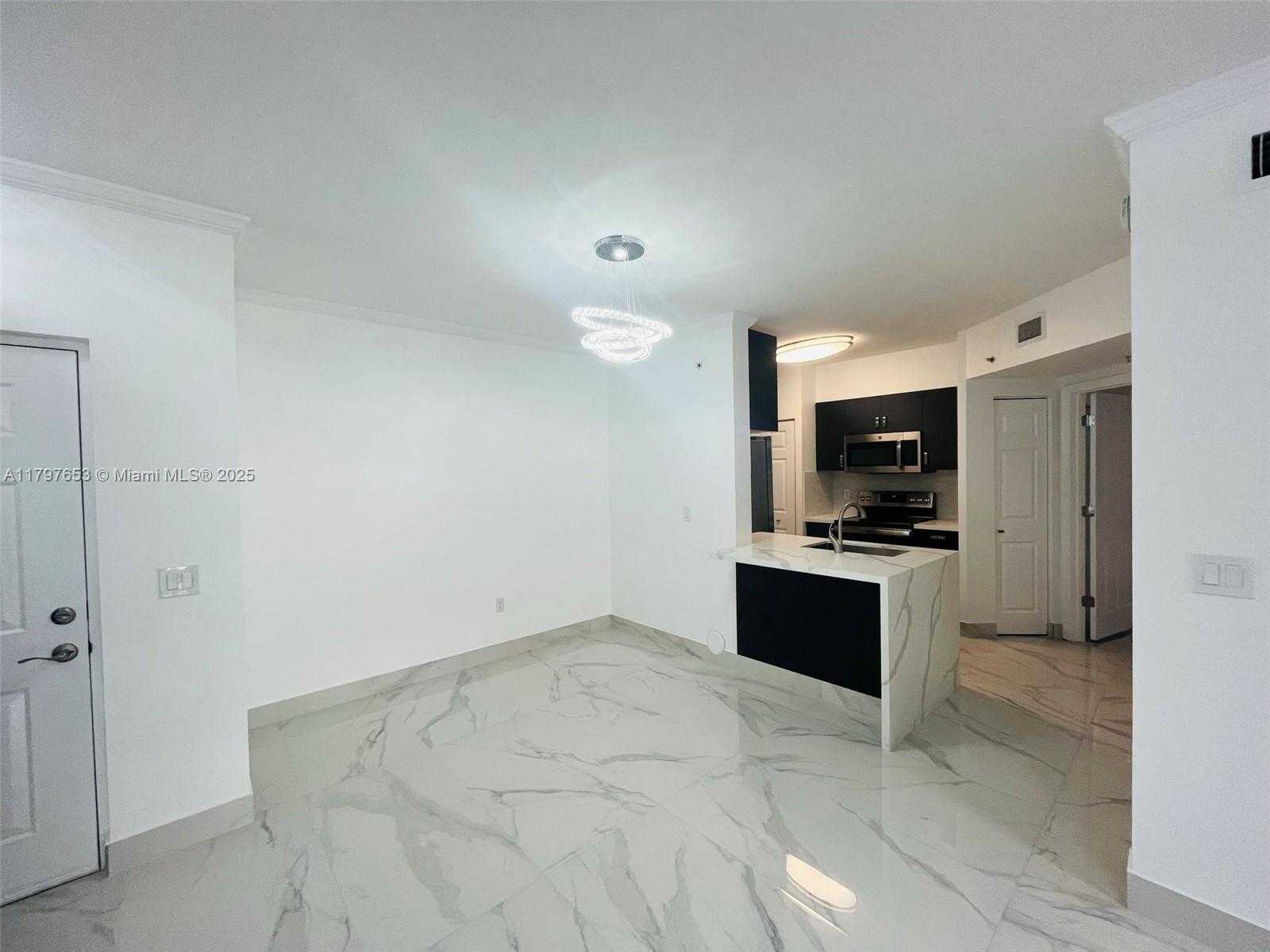 Small Image of 17150 NORTH BAY RD #2115, Sunny Isles Beach Number 12