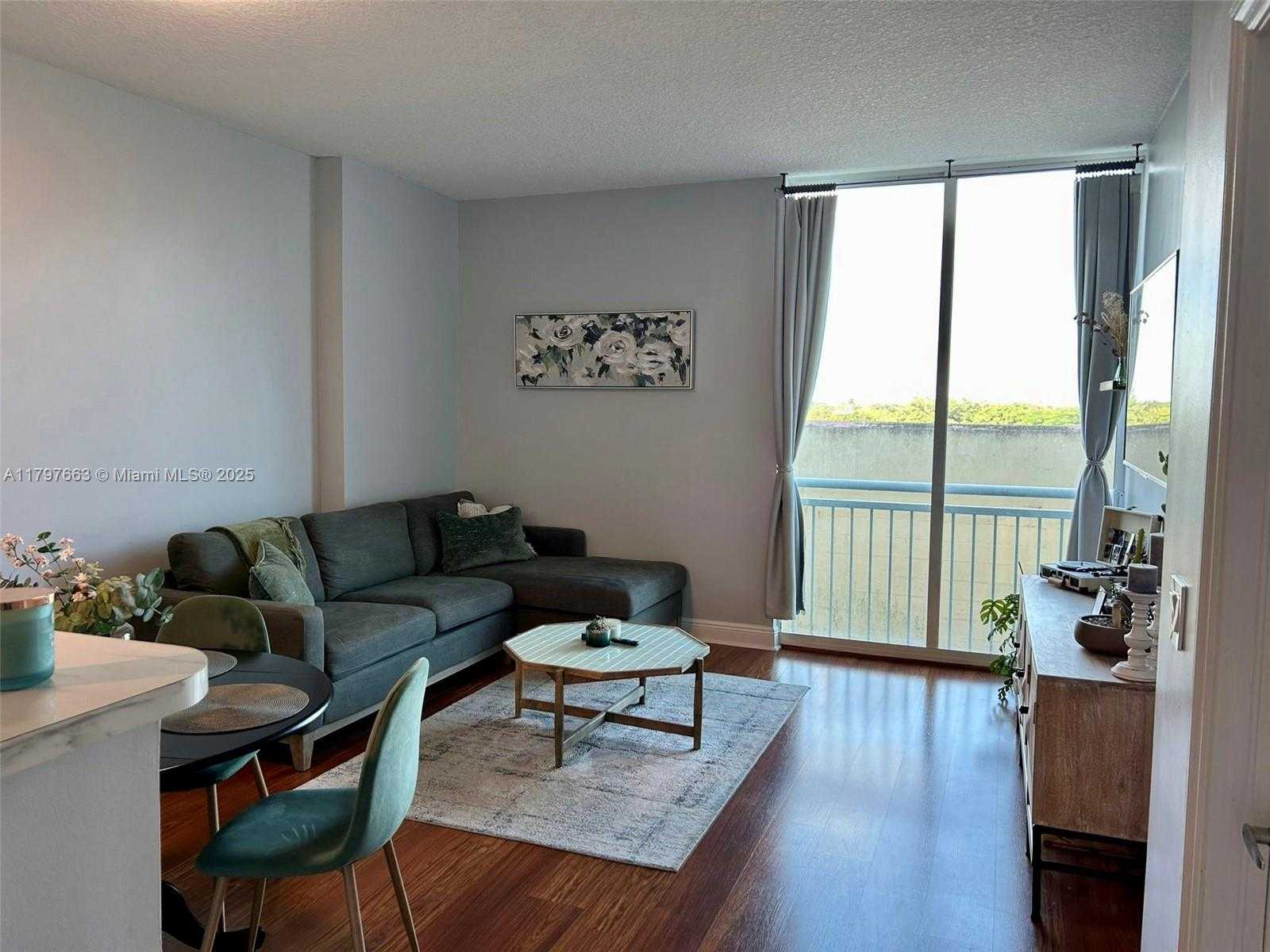 Small Image of 3000 CORAL WAY #407, Miami Number 18
