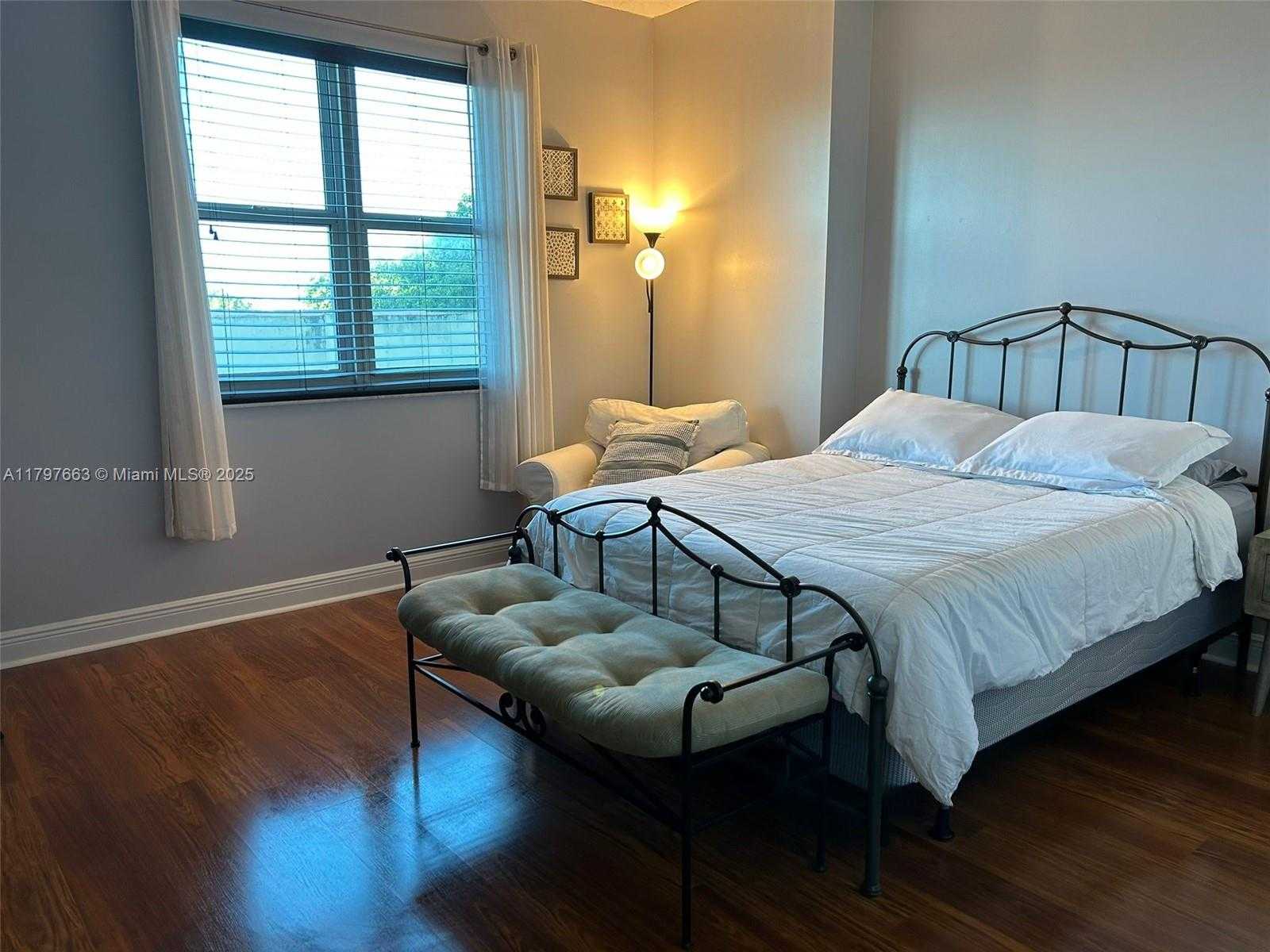 Small Image of 3000 CORAL WAY #407, Miami Number 21