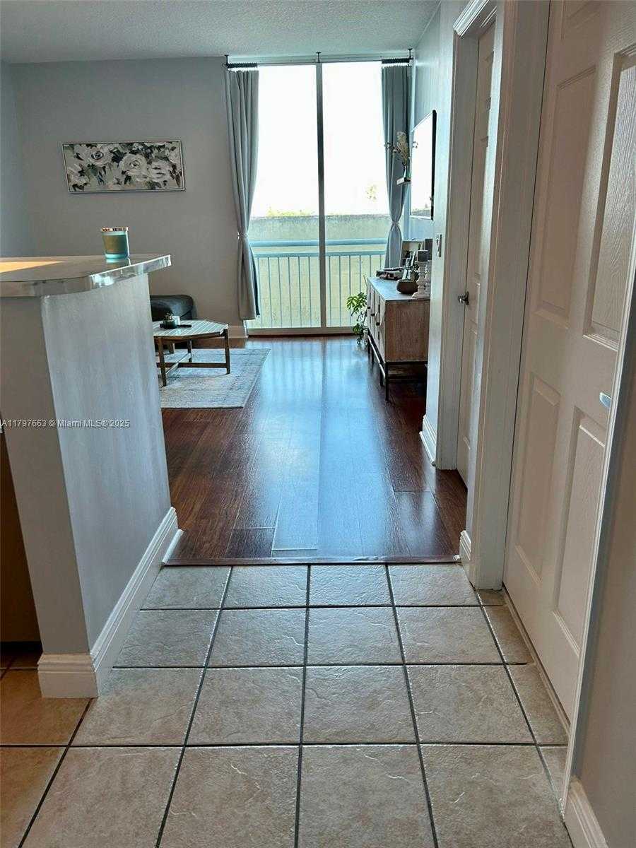 Small Image of 3000 CORAL WAY #407, Miami Number 5