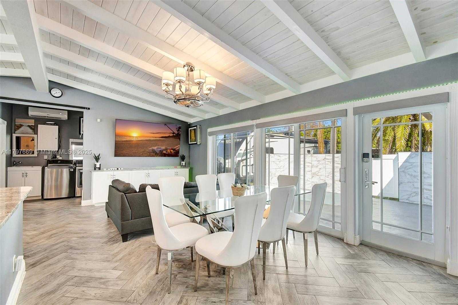 Small Image of 2531 GULFSTREAM LN #2531, Fort Lauderdale Number 9