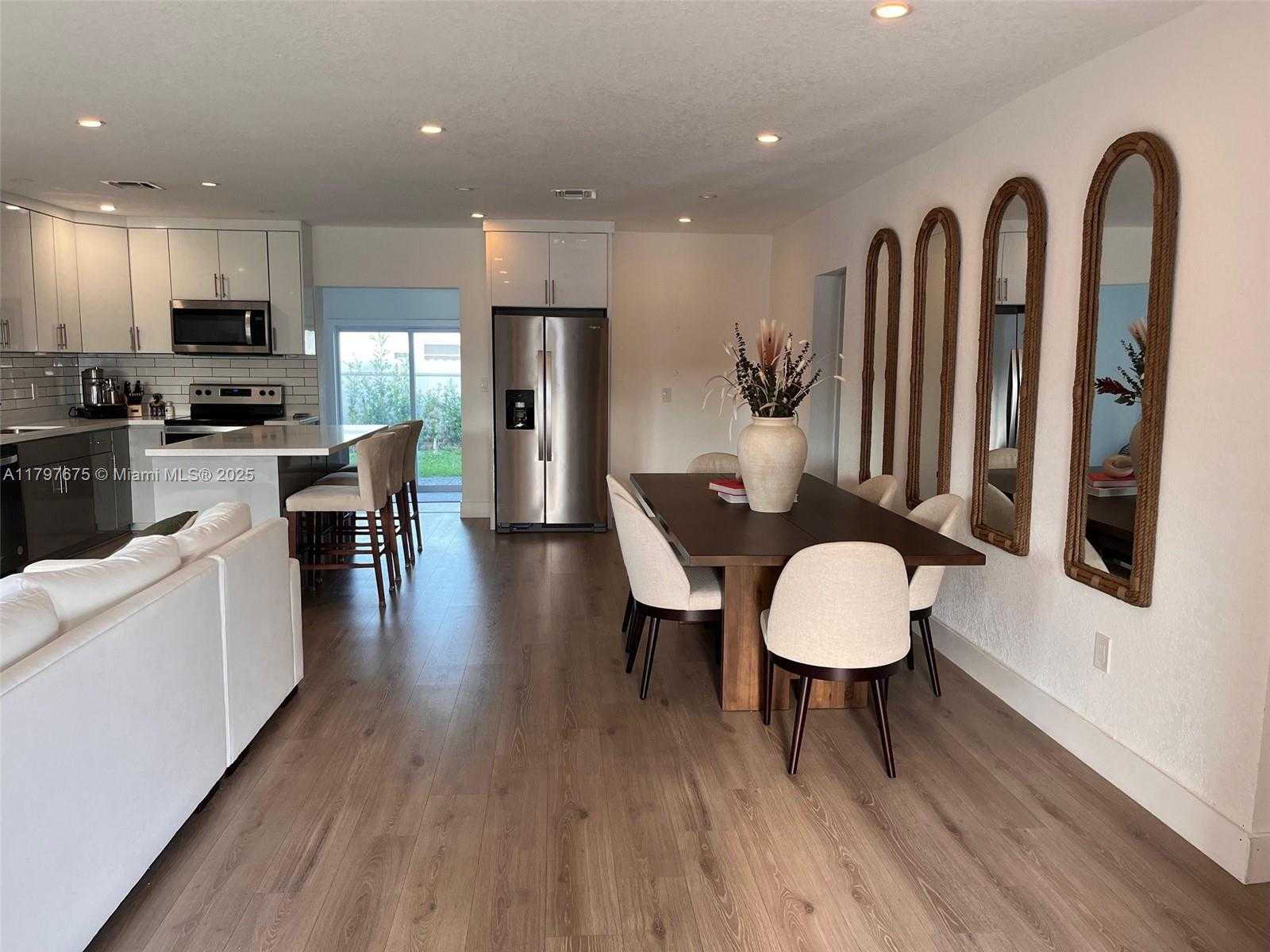 Small Image of 18361 NORTH EAST 20TH PL #18361, North Miami Beach Number 15