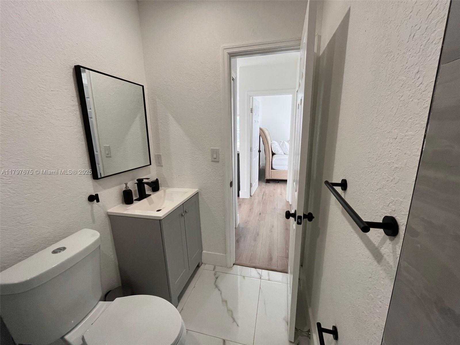 Small Image of 18361 NORTH EAST 20TH PL #18361, North Miami Beach Number 25