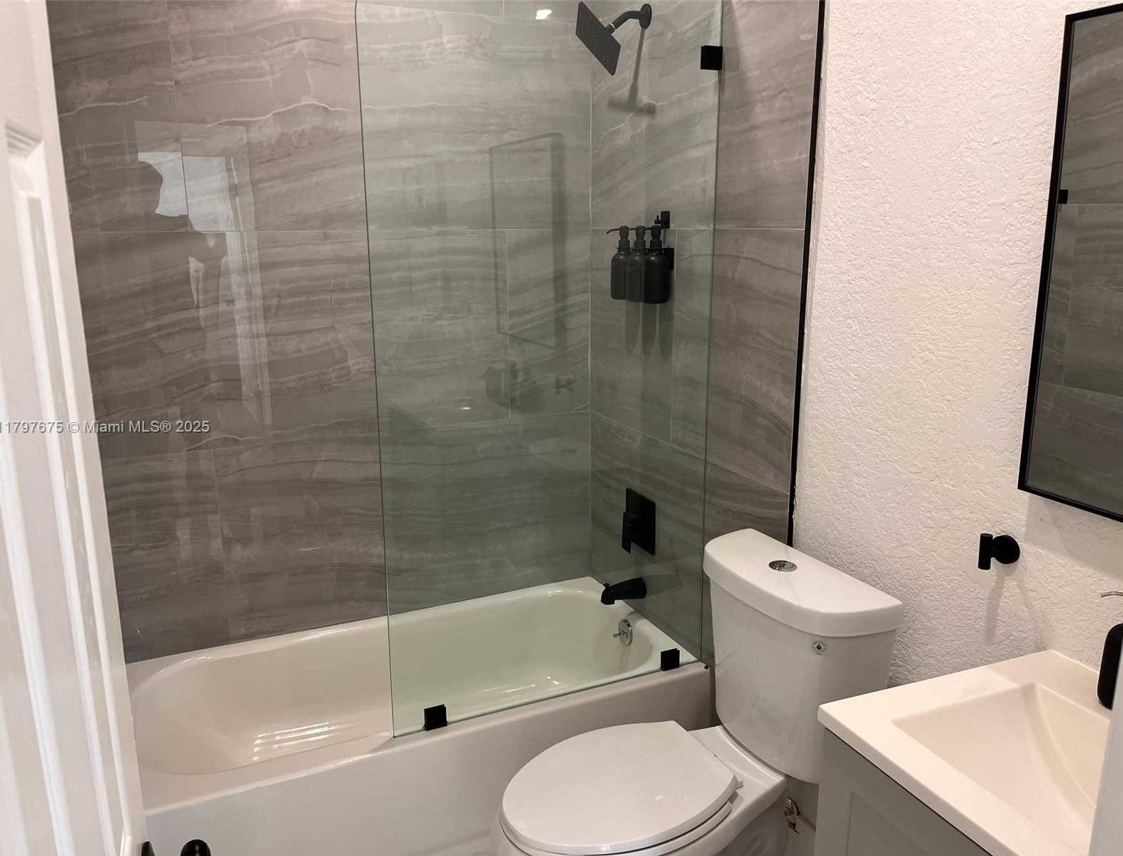 Small Image of 18361 NORTH EAST 20TH PL #18361, North Miami Beach Number 27