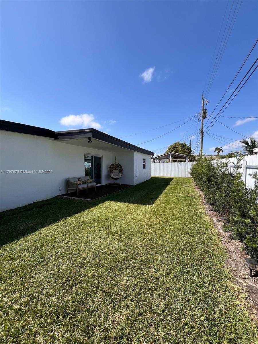Small Image of 18361 NORTH EAST 20TH PL #18361, North Miami Beach Number 53