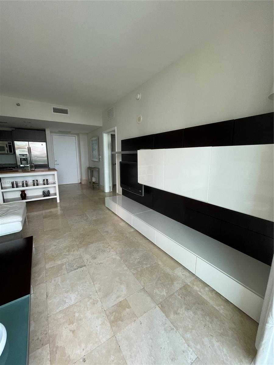 Small Image of 951 BRICKELL AVE #1408, Miami Number 10