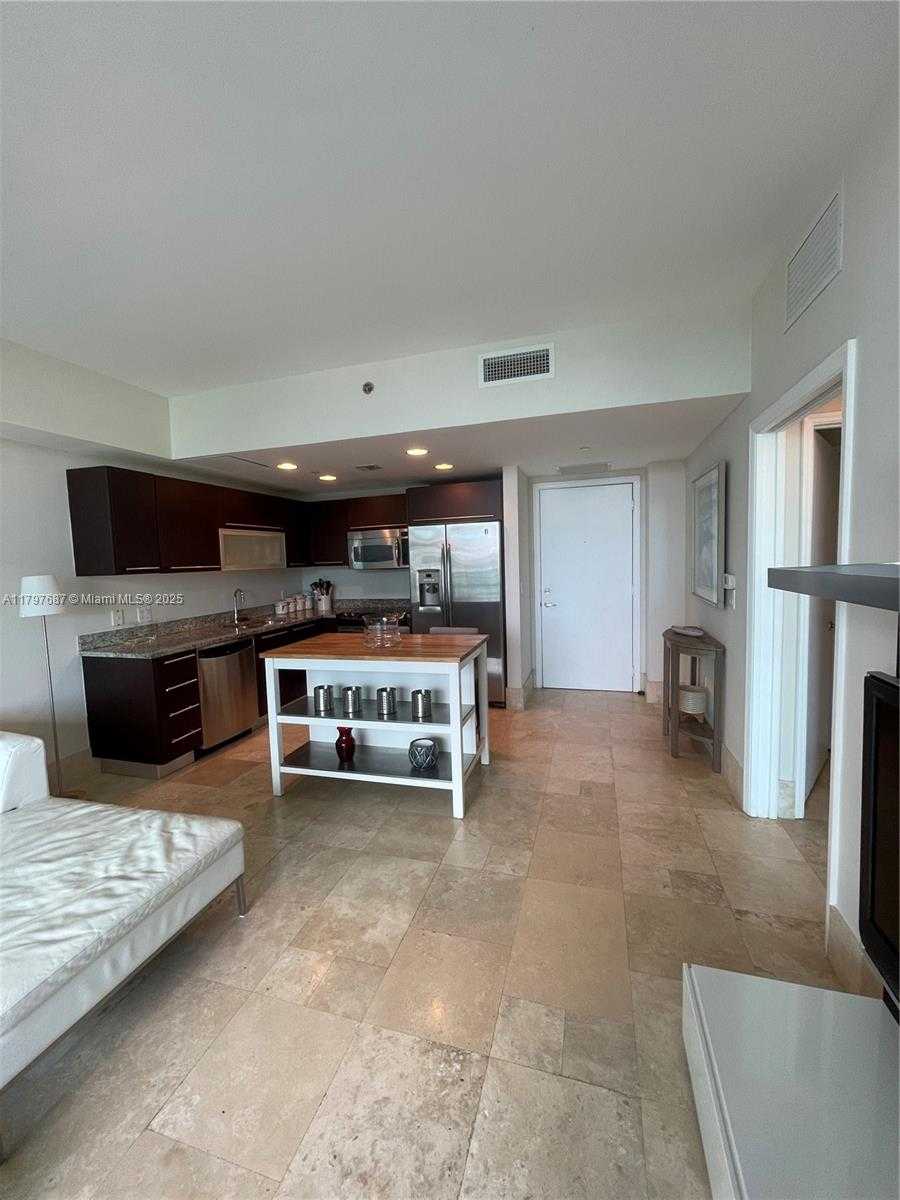 Small Image of 951 BRICKELL AVE #1408, Miami Number 11