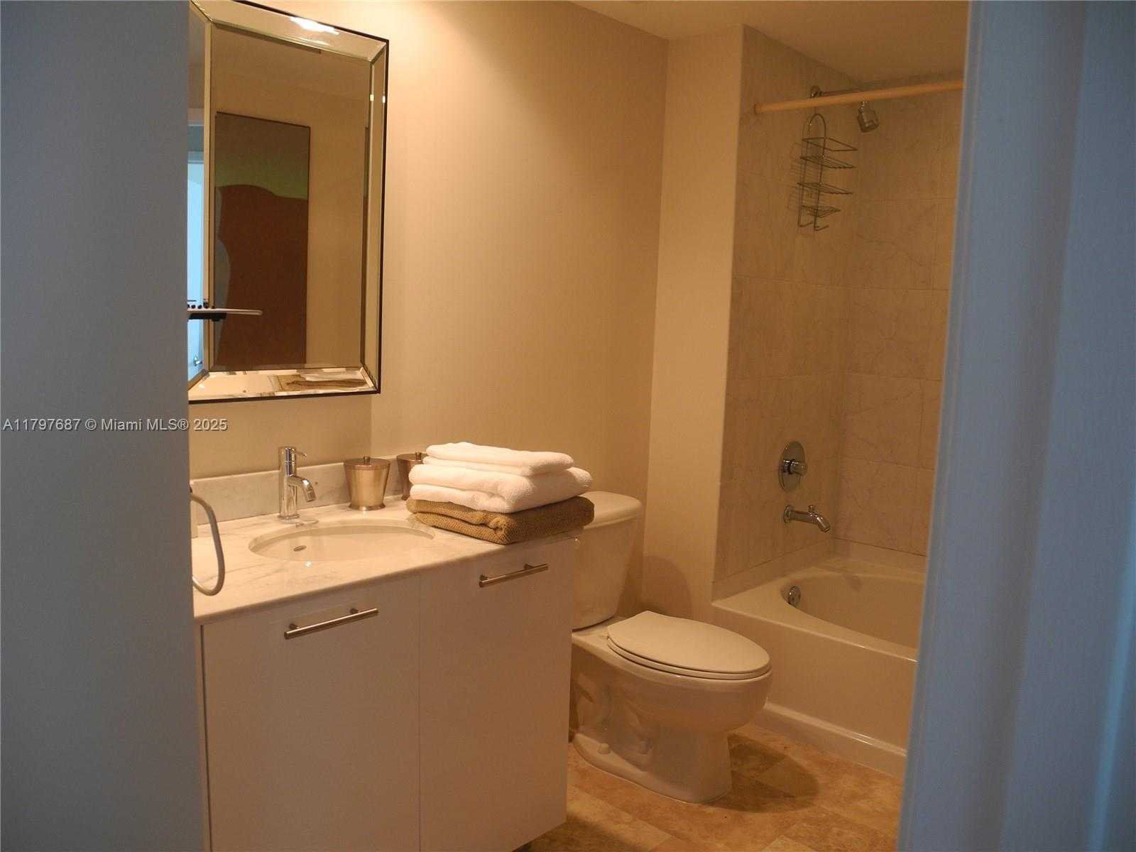 Small Image of 951 BRICKELL AVE #1408, Miami Number 13