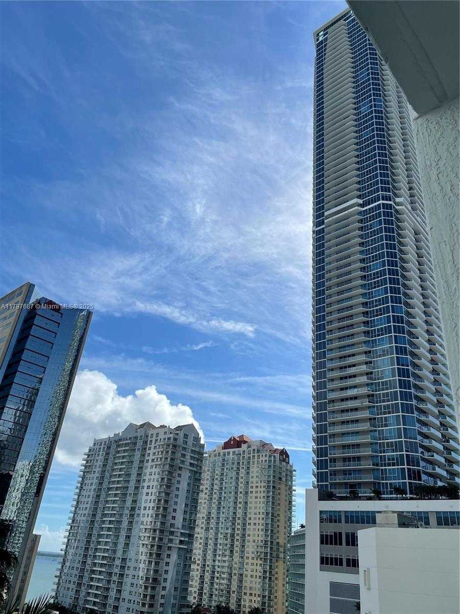 Small Image of 951 BRICKELL AVE #1408, Miami Number 7