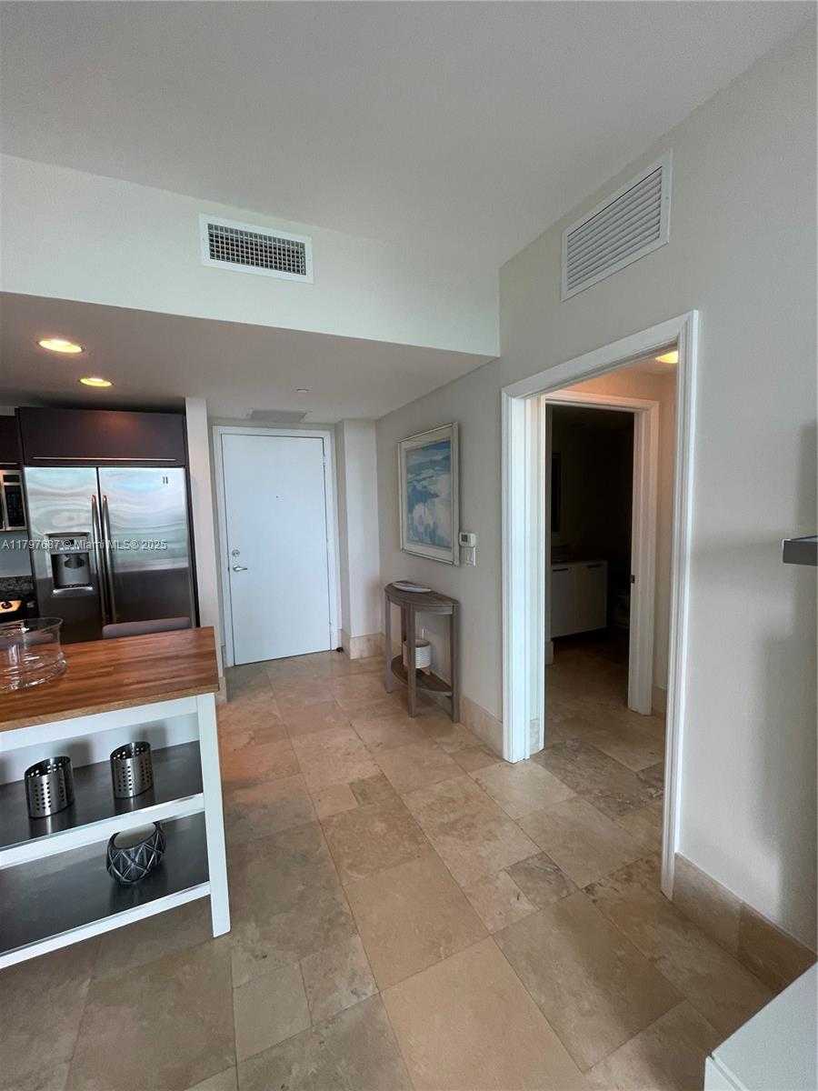 Small Image of 951 BRICKELL AVE #1408, Miami Number 8