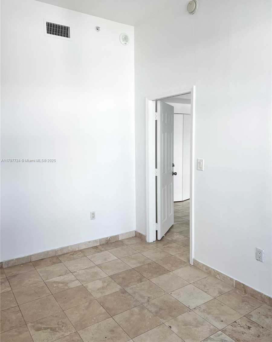 Small Image of 133 NORTH EAST 2 AV #710, Miami Number 4