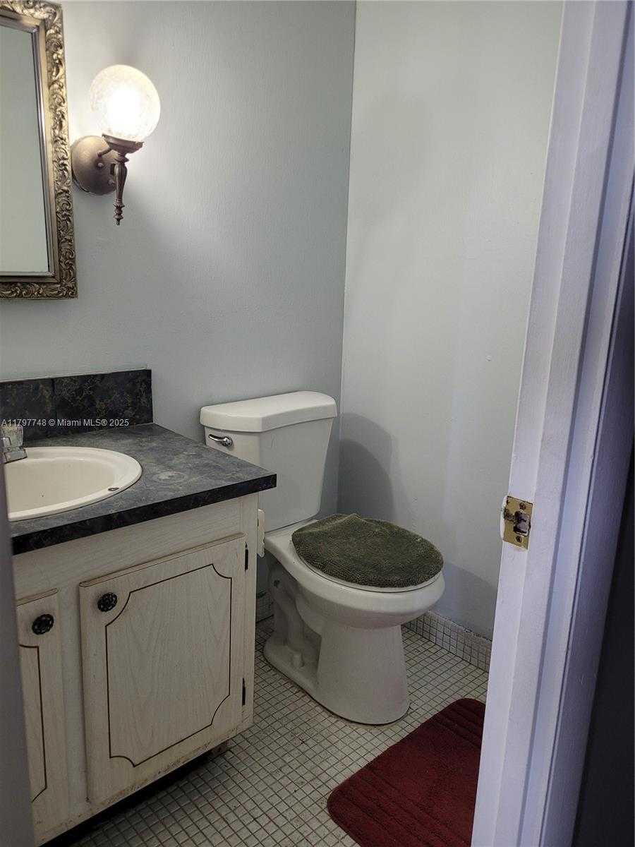 Small Image of 2025 NORTH EAST 164TH ST #819, North Miami Beach Number 11