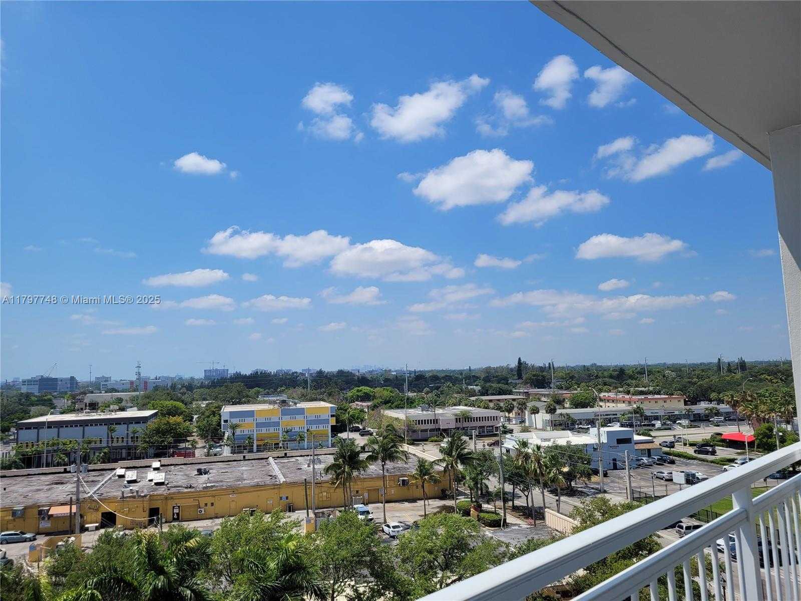 Small Image of 2025 NORTH EAST 164TH ST #819, North Miami Beach Number 13