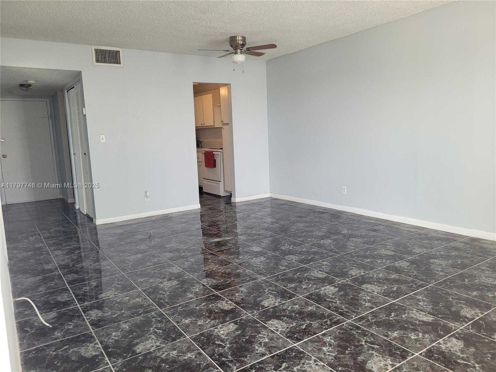 Small Image of 2025 NORTH EAST 164TH ST #819, North Miami Beach Number 3