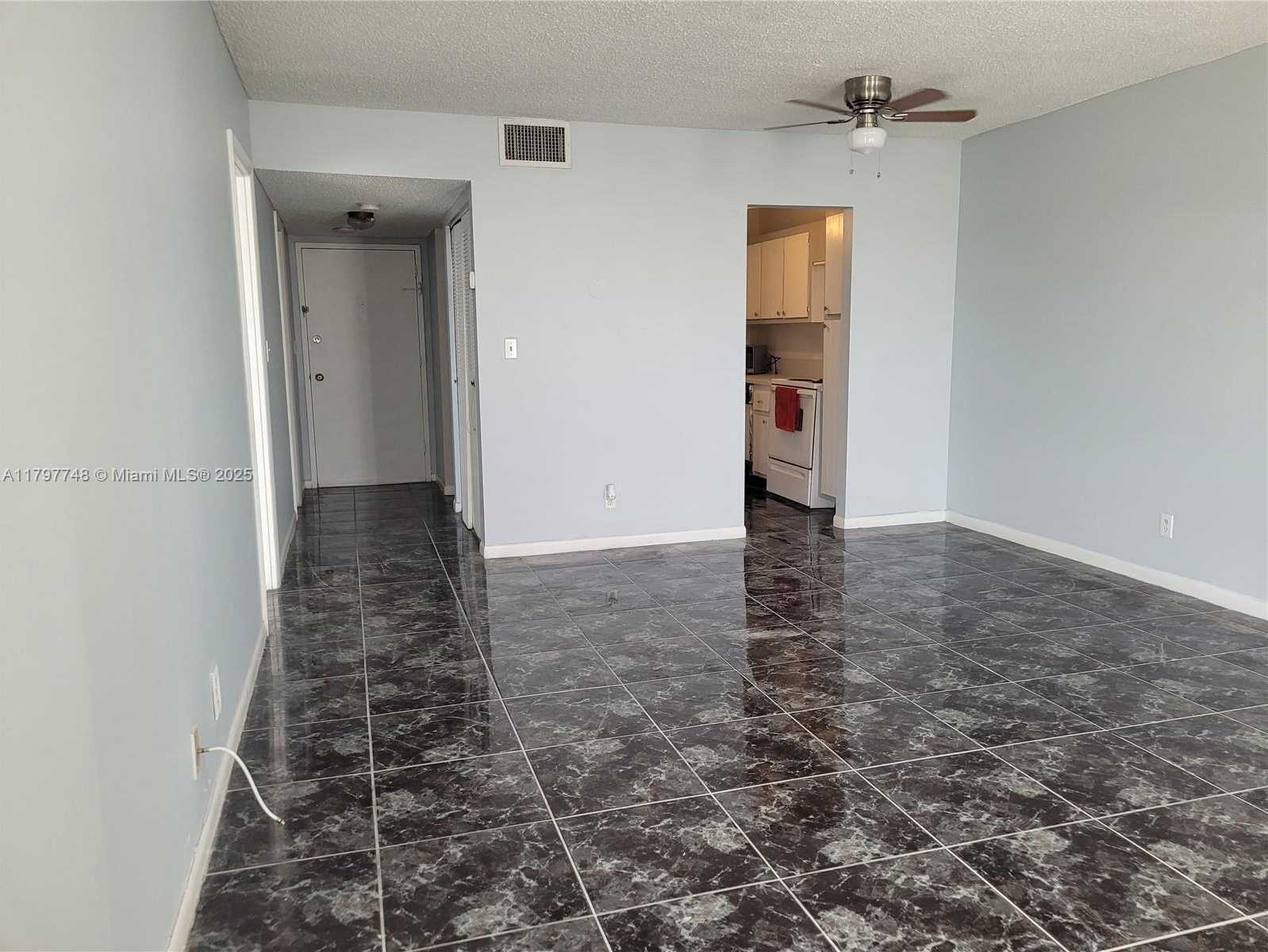 Small Image of 2025 NORTH EAST 164TH ST #819, North Miami Beach Number 4