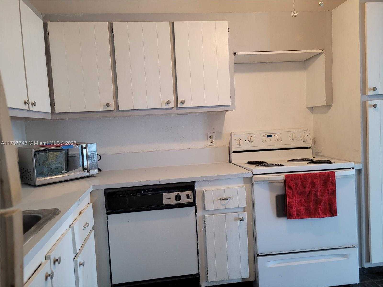 Small Image of 2025 NORTH EAST 164TH ST #819, North Miami Beach Number 6