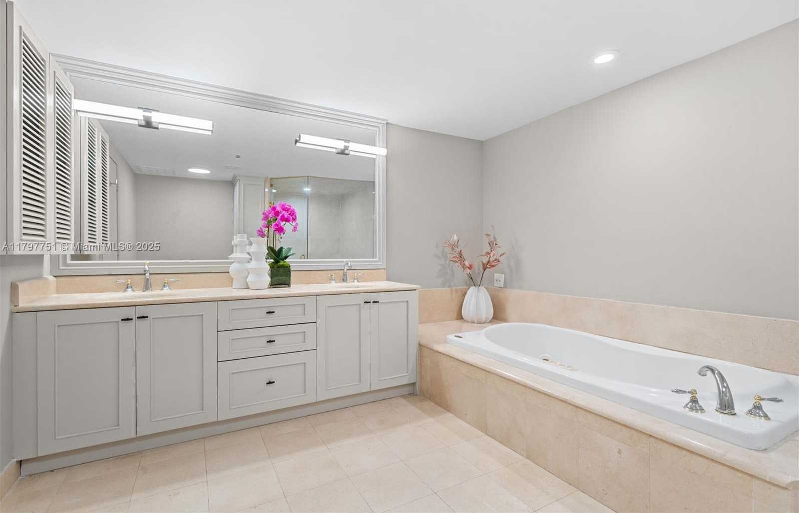 Small Image of 2100 NORTH OCEAN BLVD #18D, Fort Lauderdale Number 26