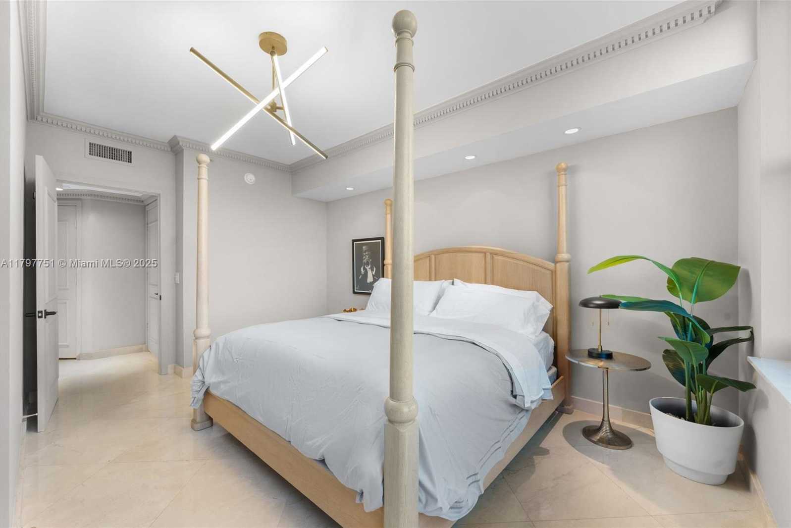 Small Image of 2100 NORTH OCEAN BLVD #18D, Fort Lauderdale Number 30