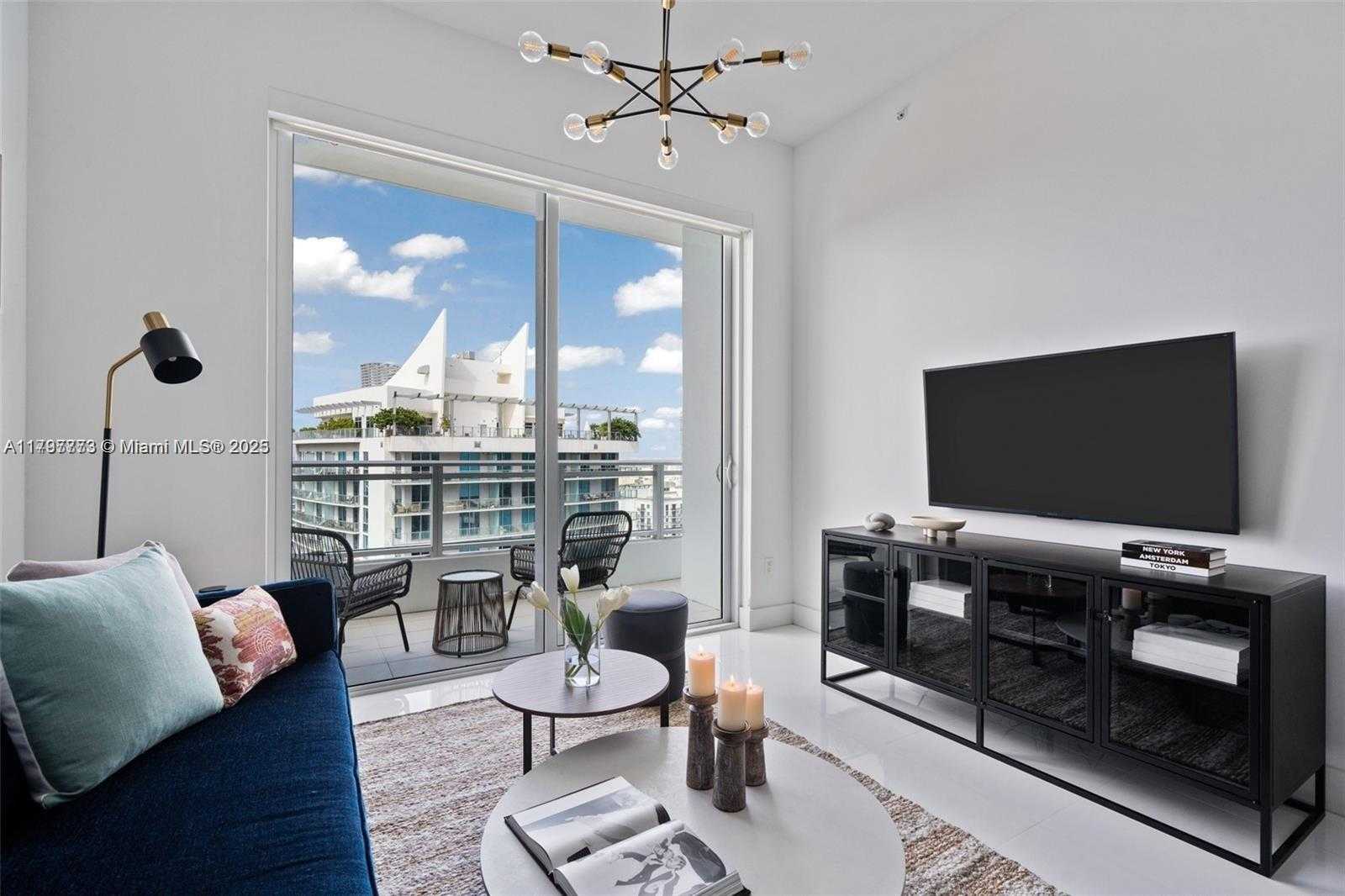 Small Image of 1080 BRICKELL AVE #4207, Miami Number 3