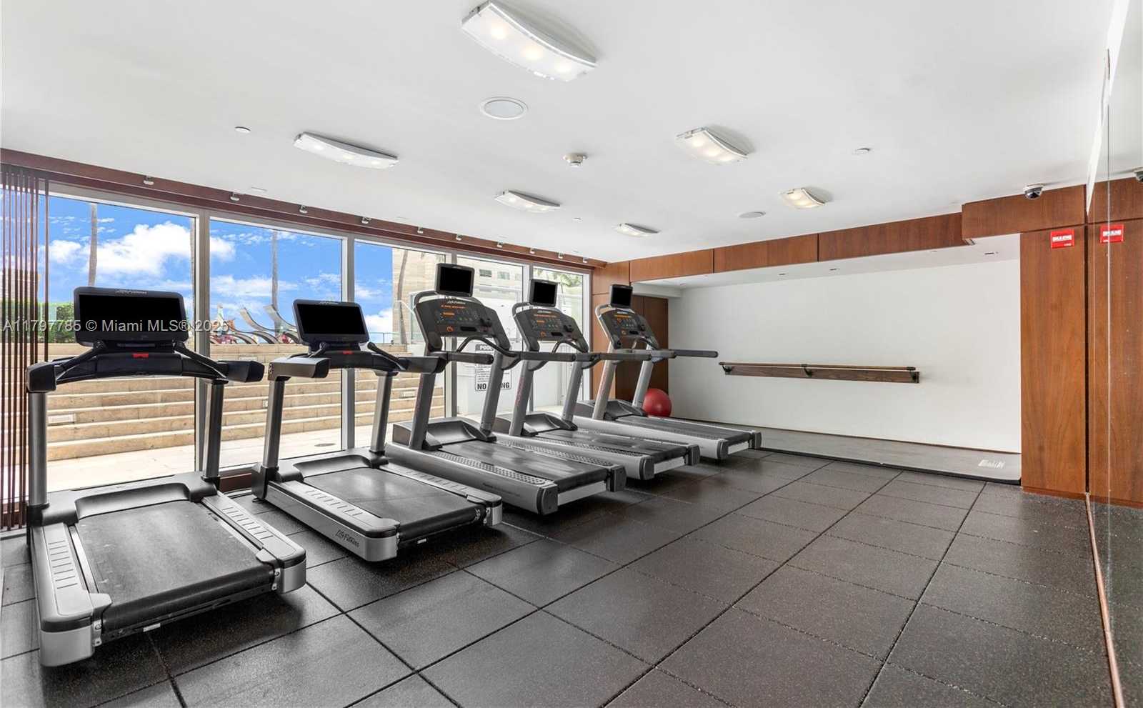 Small Image of 325 SOUTH BISCAYNE BLVD #3222, Miami Number 12