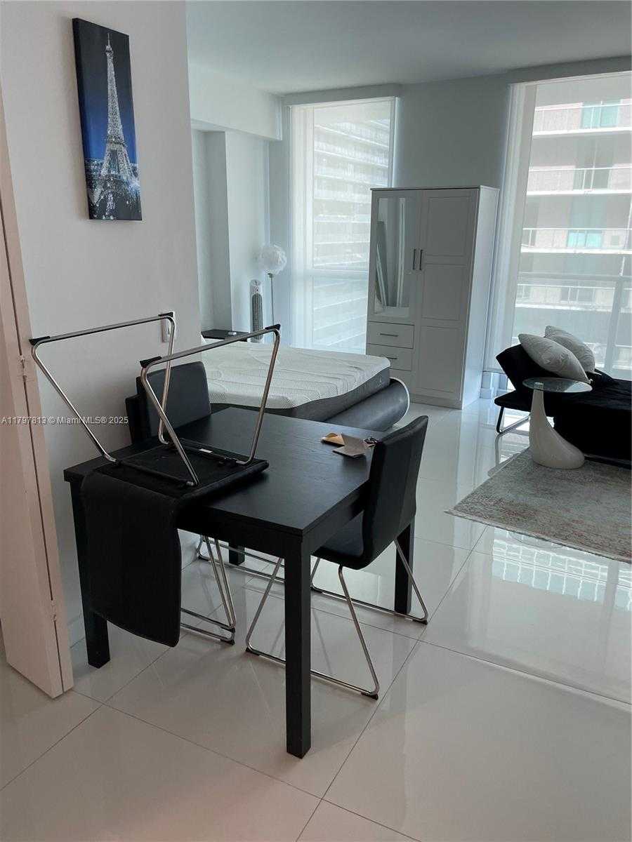 Small Image of 1100 SOUTH MIAMI AVE #3306, Miami Number 17