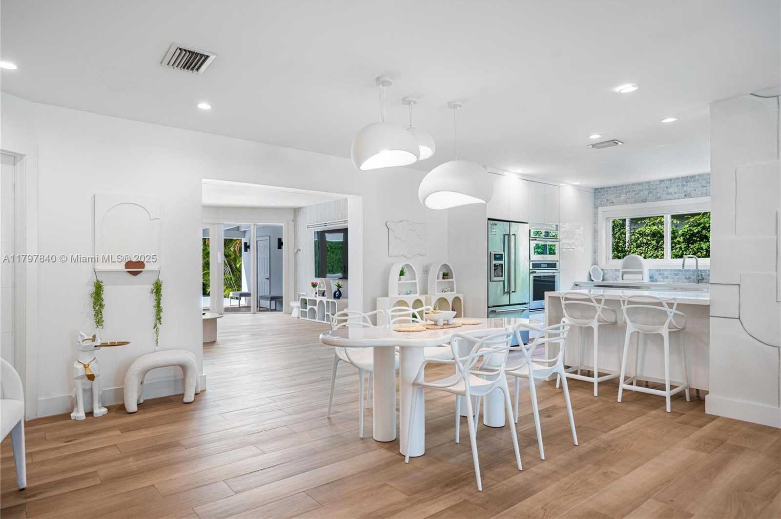 Small Image of 730 SOUTH WEST 26TH RD, Miami Number 10