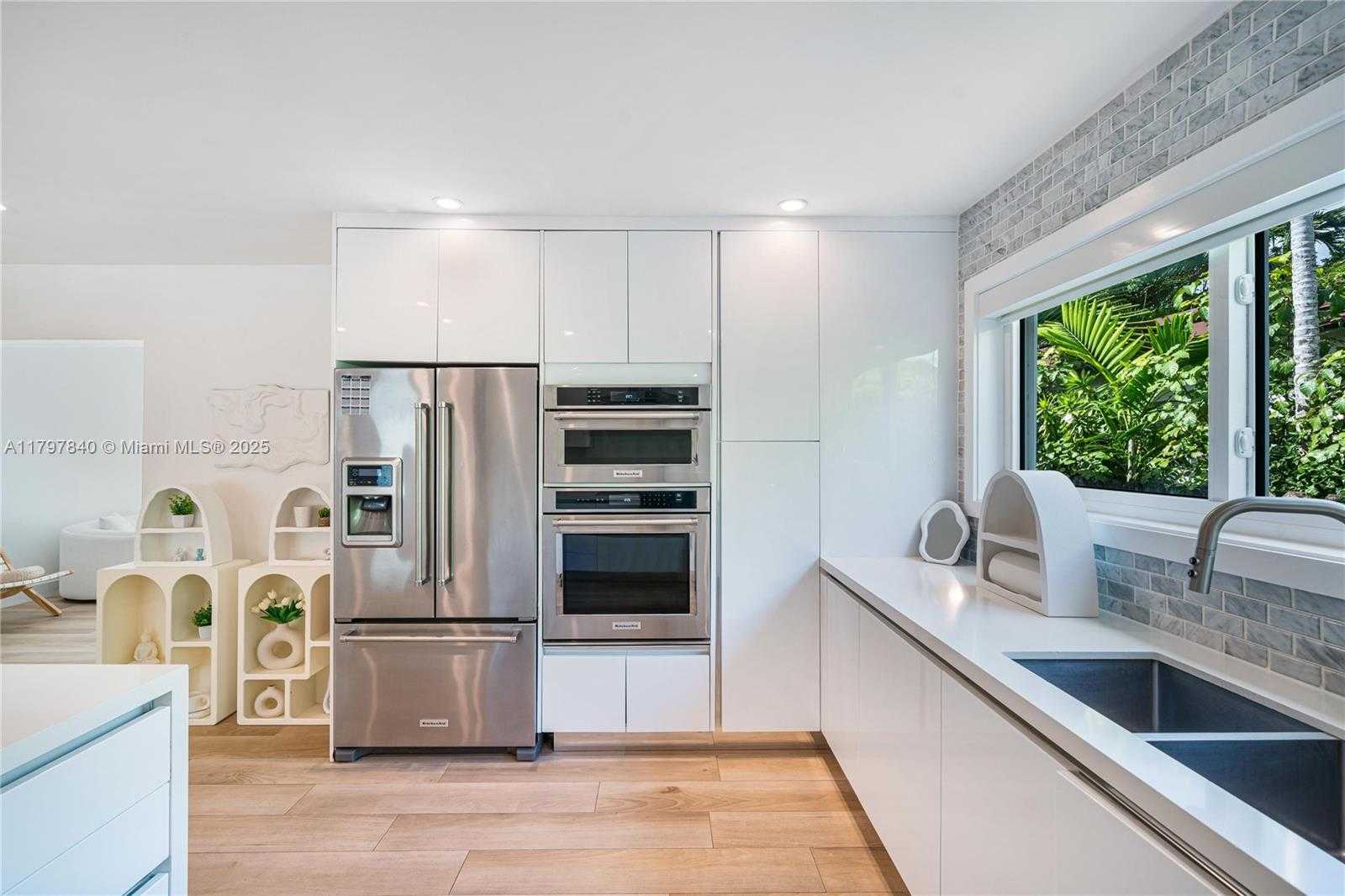 Small Image of 730 SOUTH WEST 26TH RD, Miami Number 15