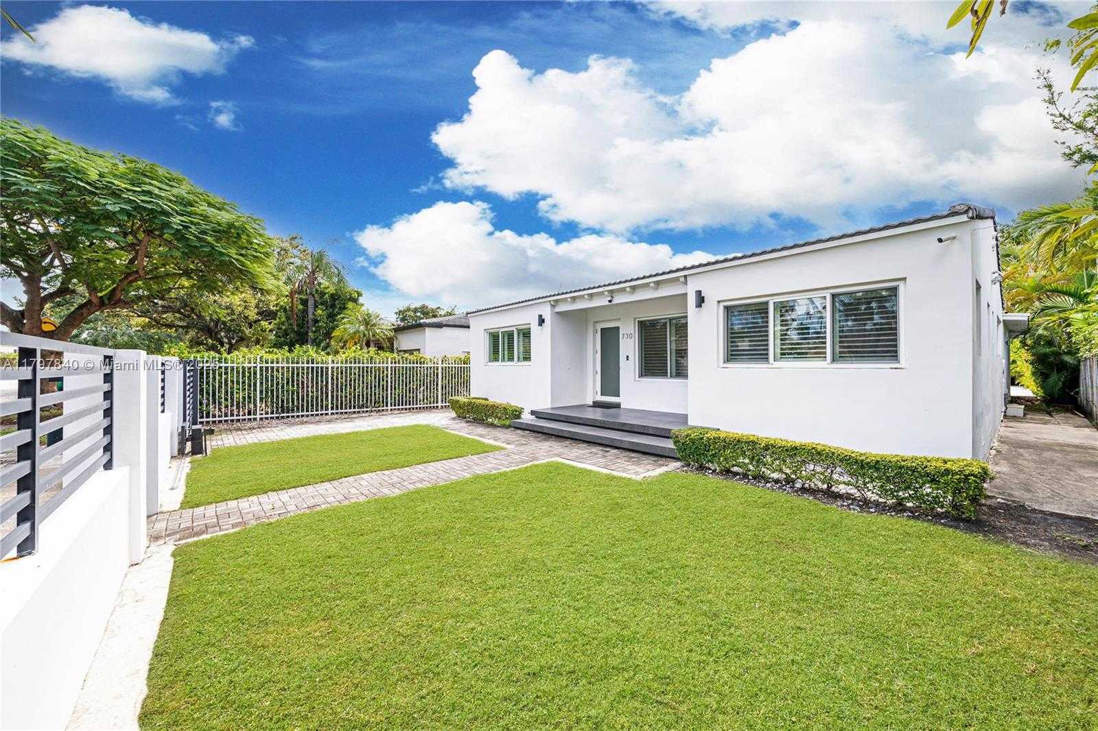 Small Image of 730 SOUTH WEST 26TH RD, Miami Number 2