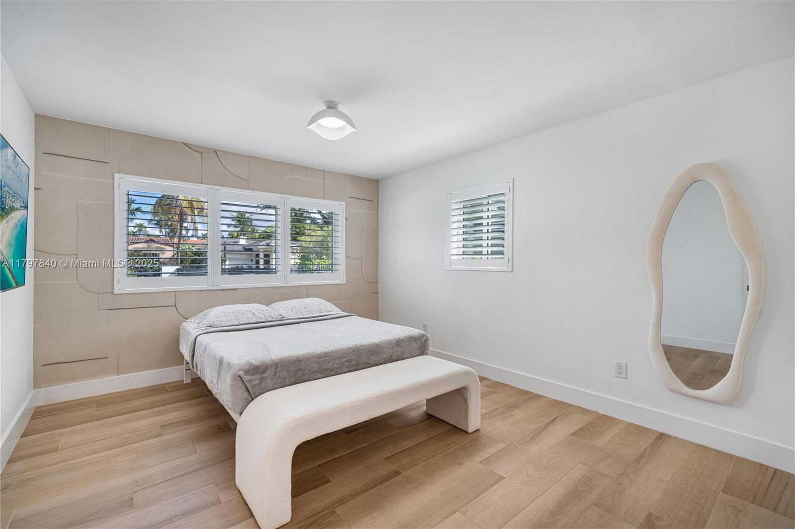 Small Image of 730 SOUTH WEST 26TH RD, Miami Number 34