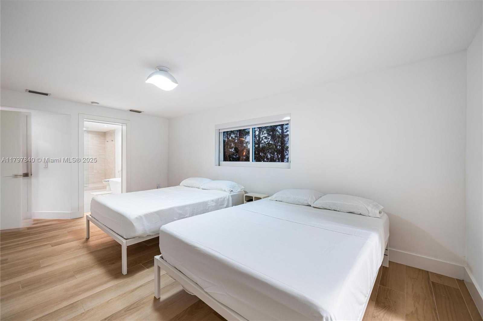Small Image of 730 SOUTH WEST 26TH RD, Miami Number 8
