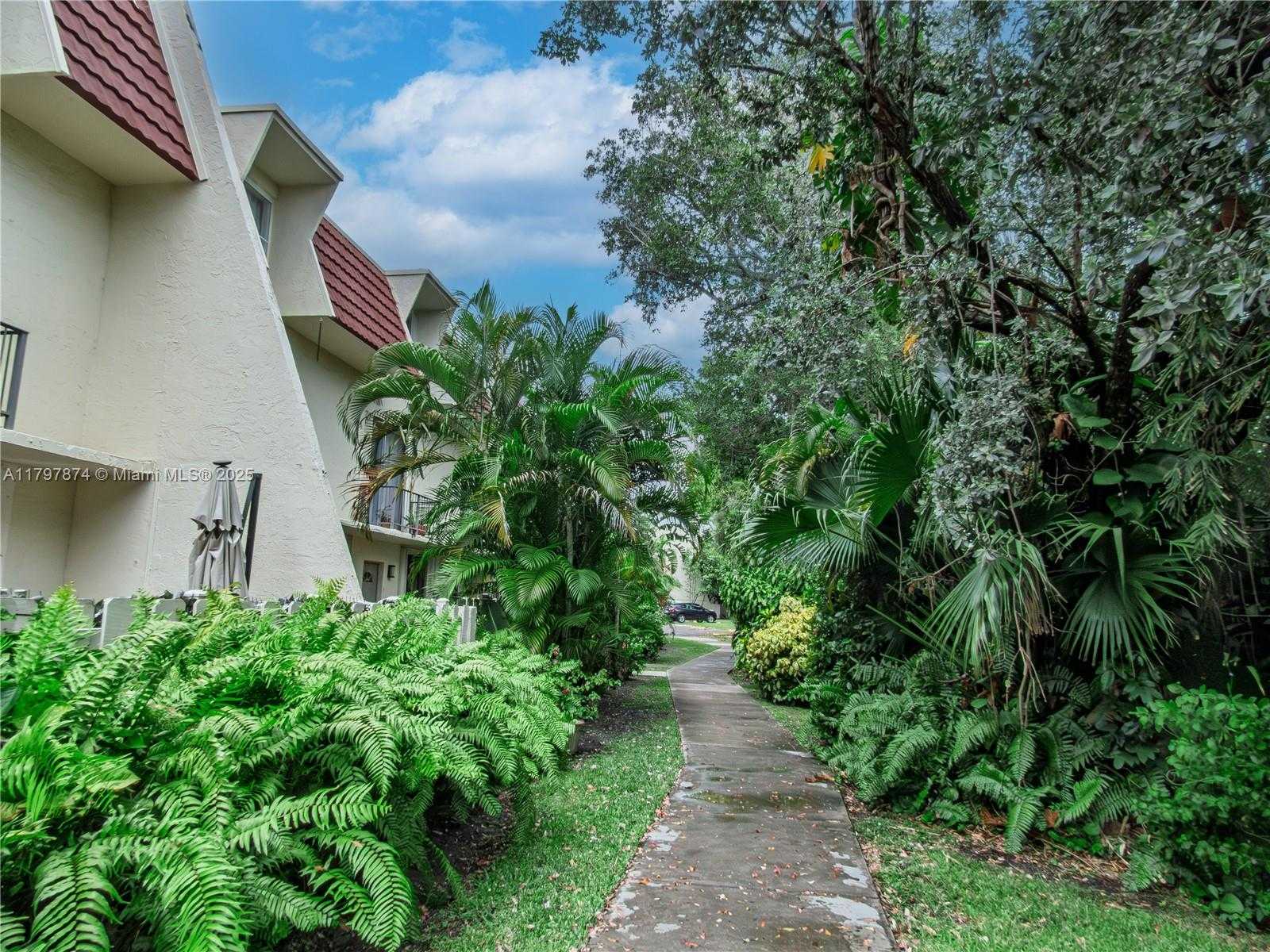 Small Image of 1655 NORTH EAST 115TH ST #28B, Miami Number 32