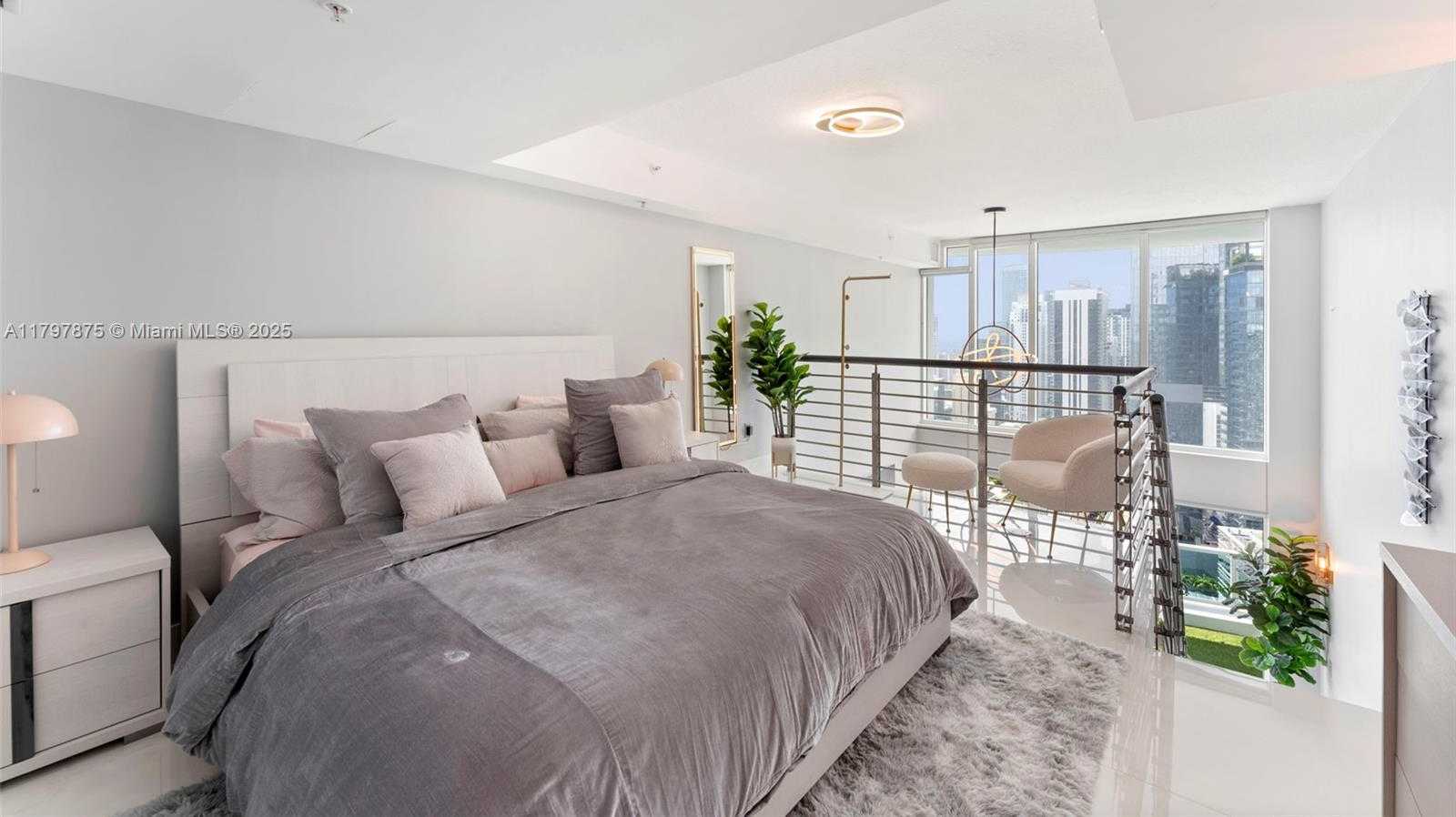Small Image of 41 SOUTH EAST 5TH ST #2306, Miami Number 12