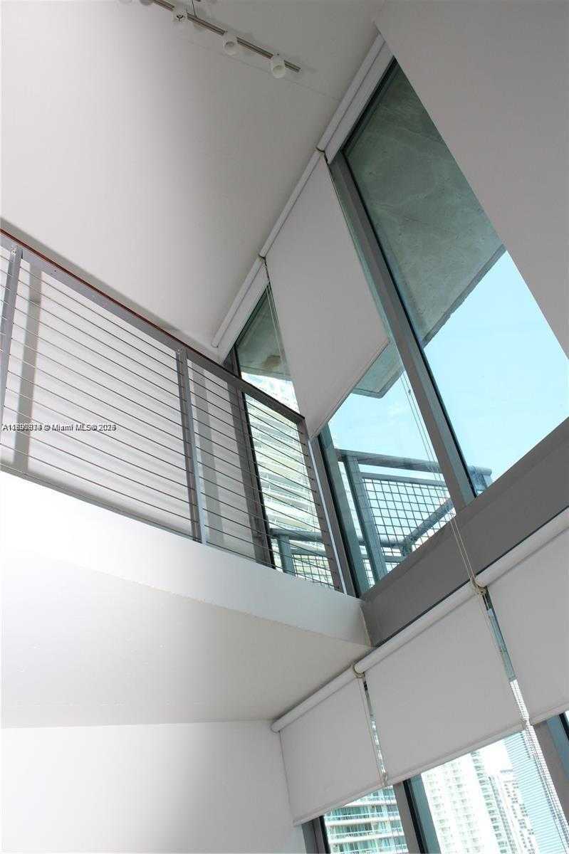 Small Image of 690 SOUTH WEST 1ST CT #1204, Miami Number 16