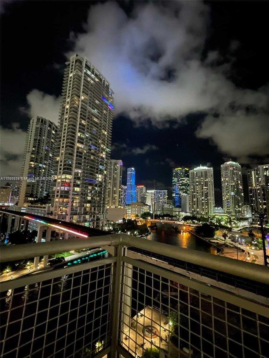 Small Image of 690 SOUTH WEST 1ST CT #1204, Miami Number 2